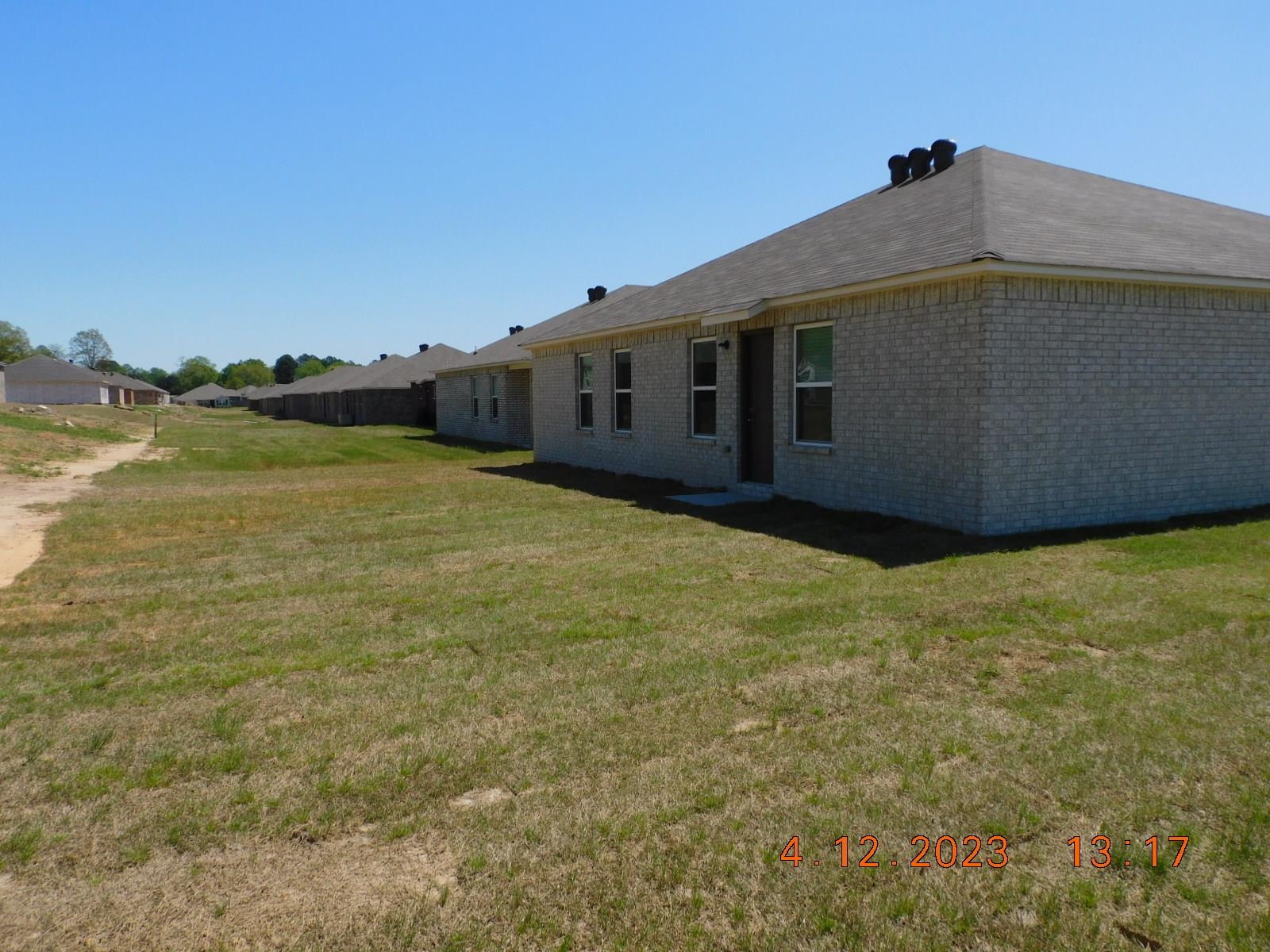 MUSEUM MEADOWS - Residential Lease