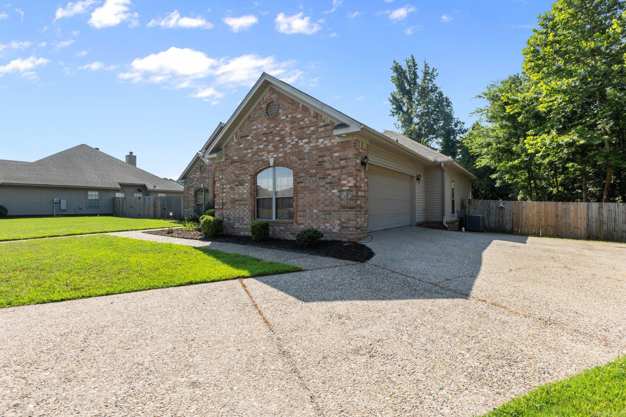 PLEASANT FOREST - Residential