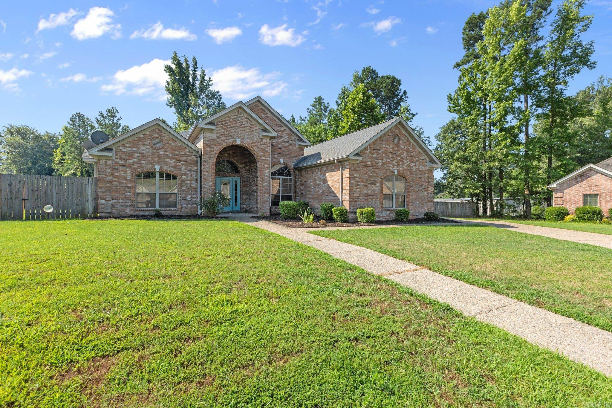 PLEASANT FOREST - Residential