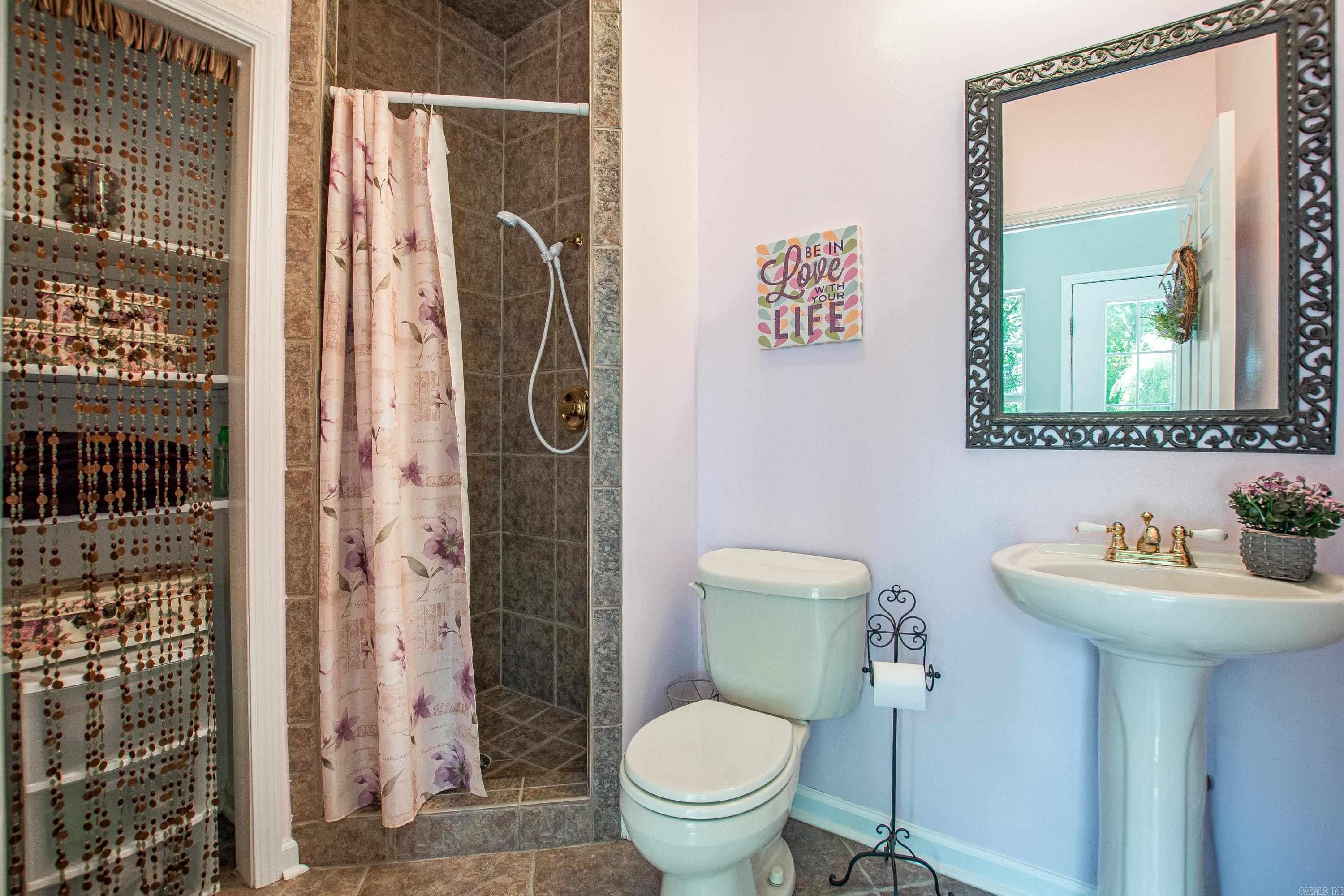 WILLOW BEACH ESTATES - Residential