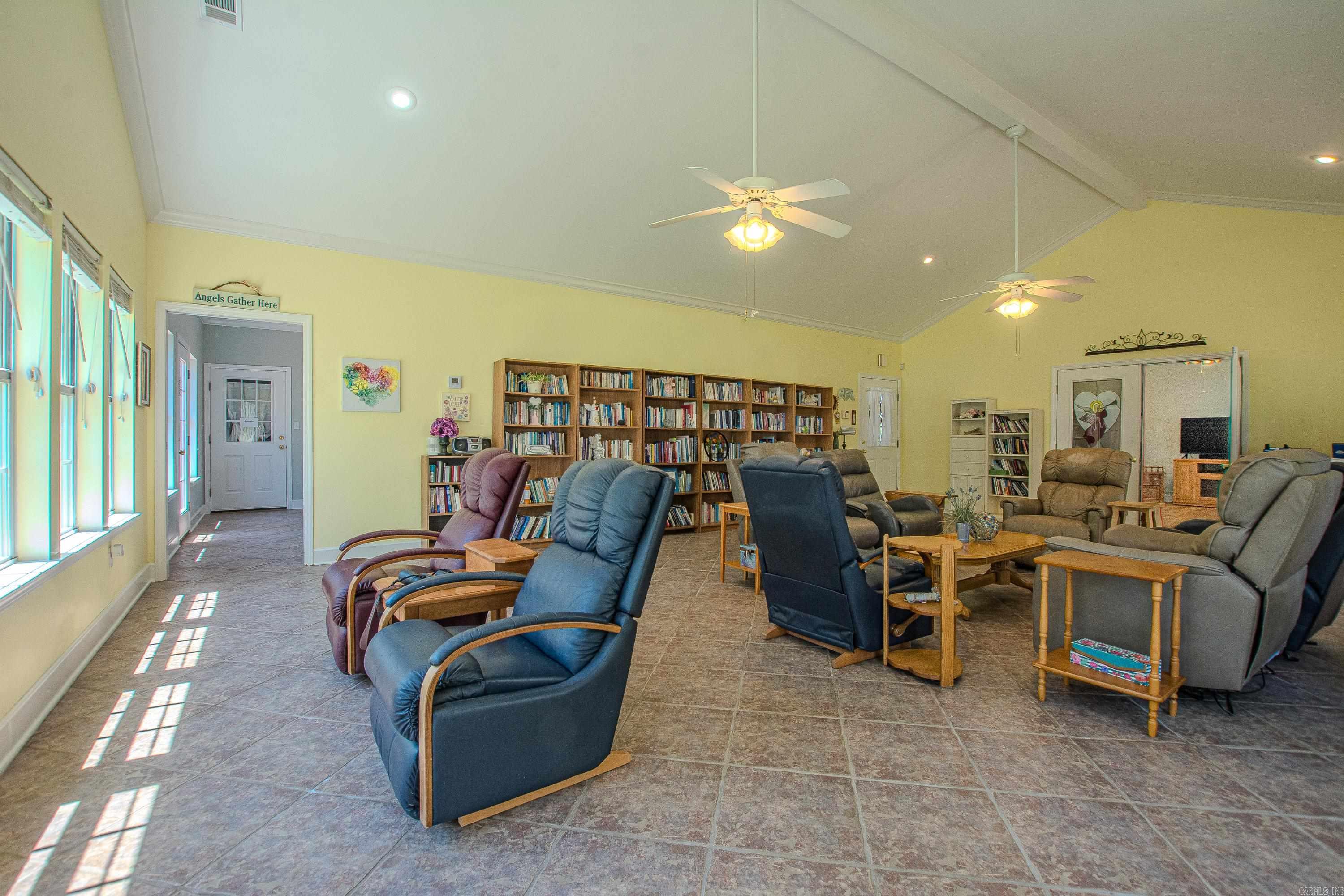 WILLOW BEACH ESTATES - Residential