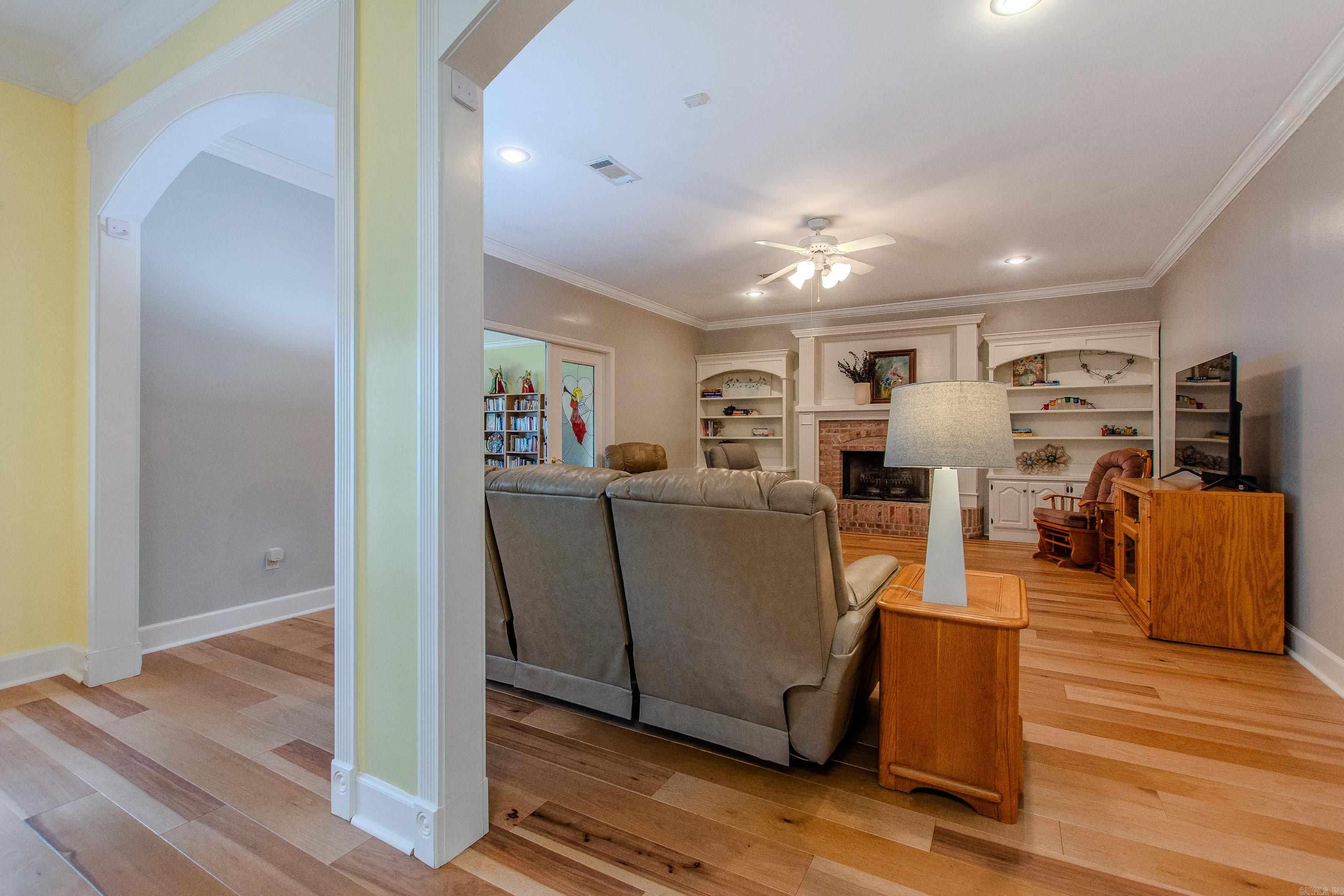 WILLOW BEACH ESTATES - Residential