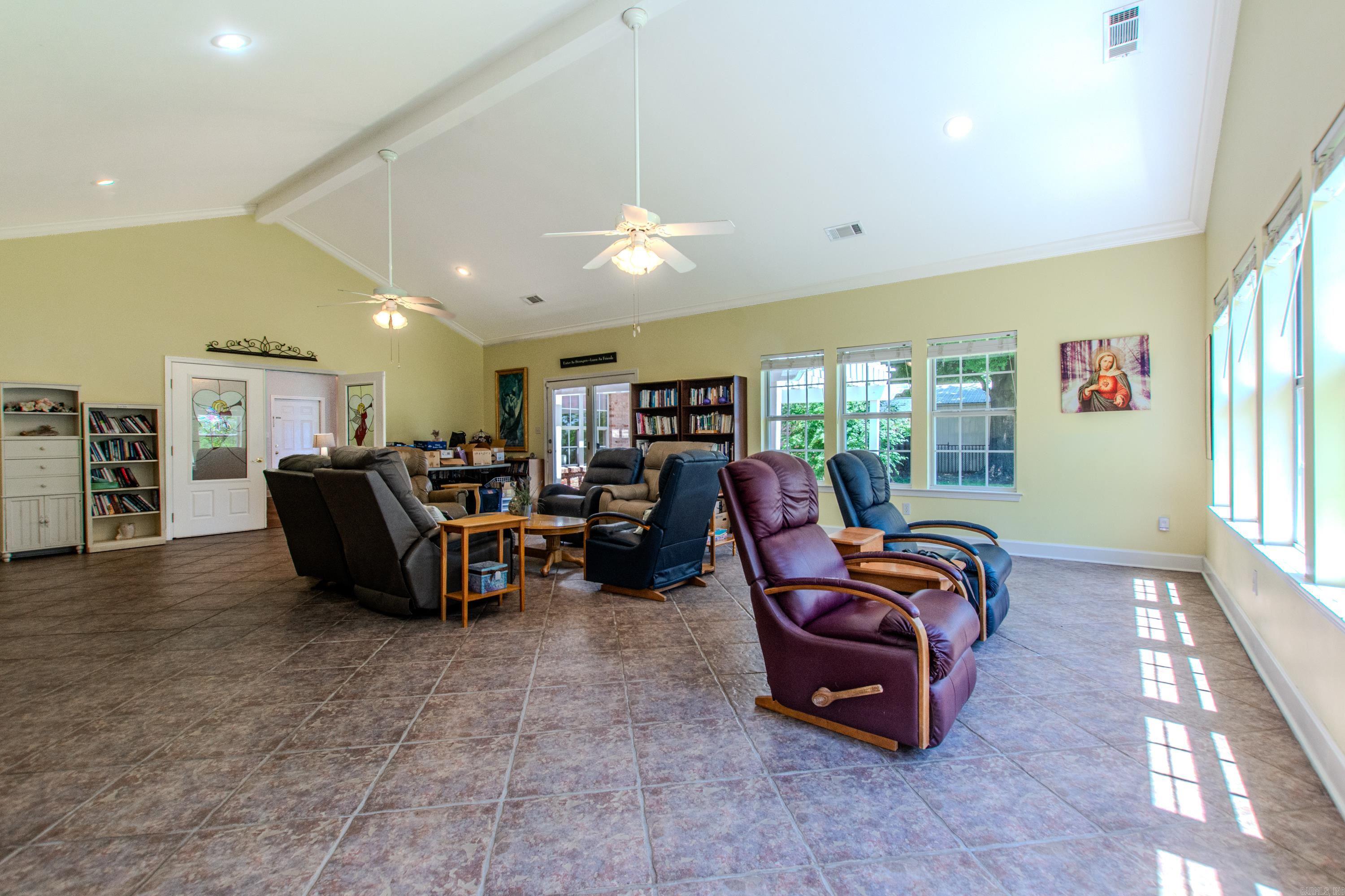 WILLOW BEACH ESTATES - Residential