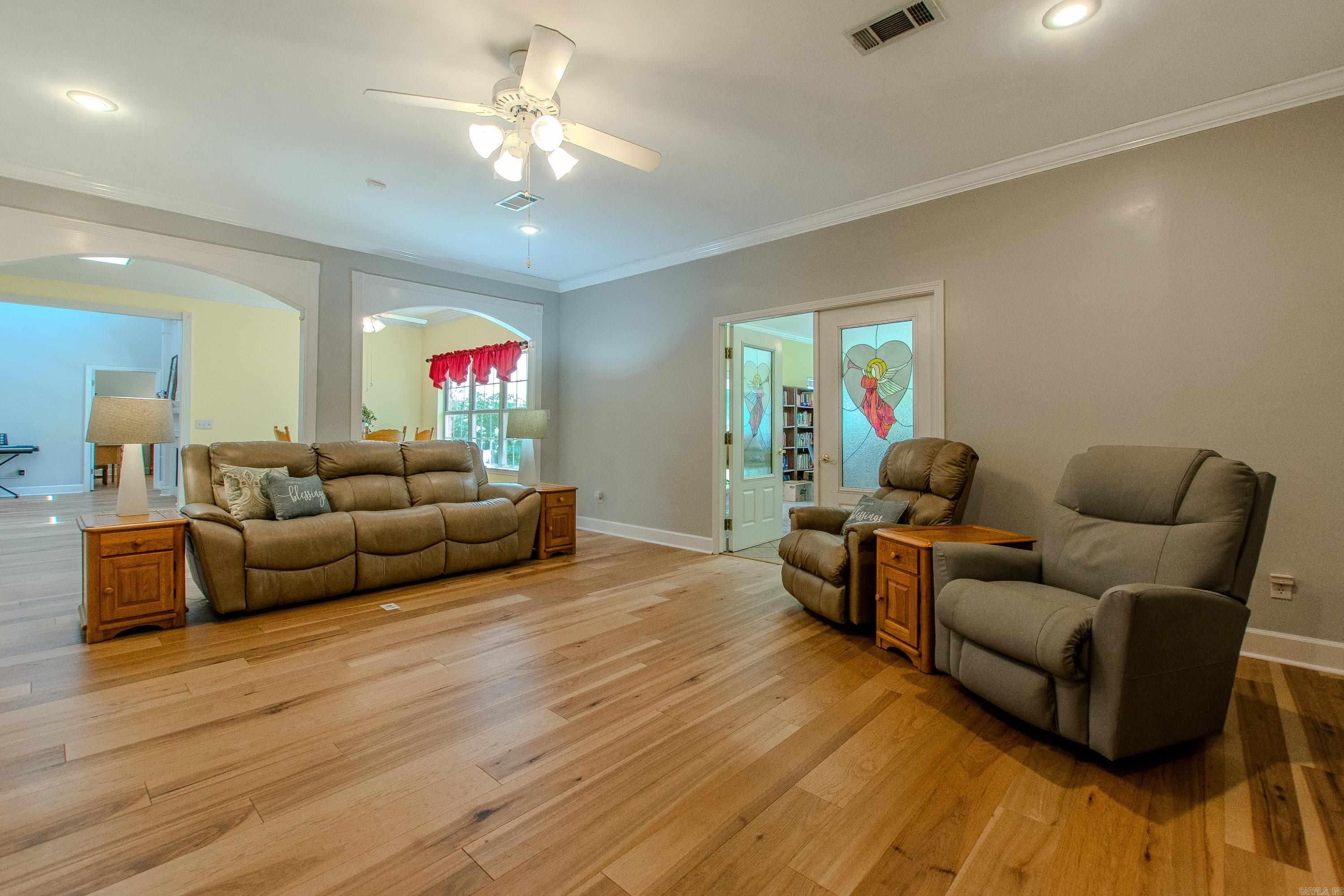 WILLOW BEACH ESTATES - Residential