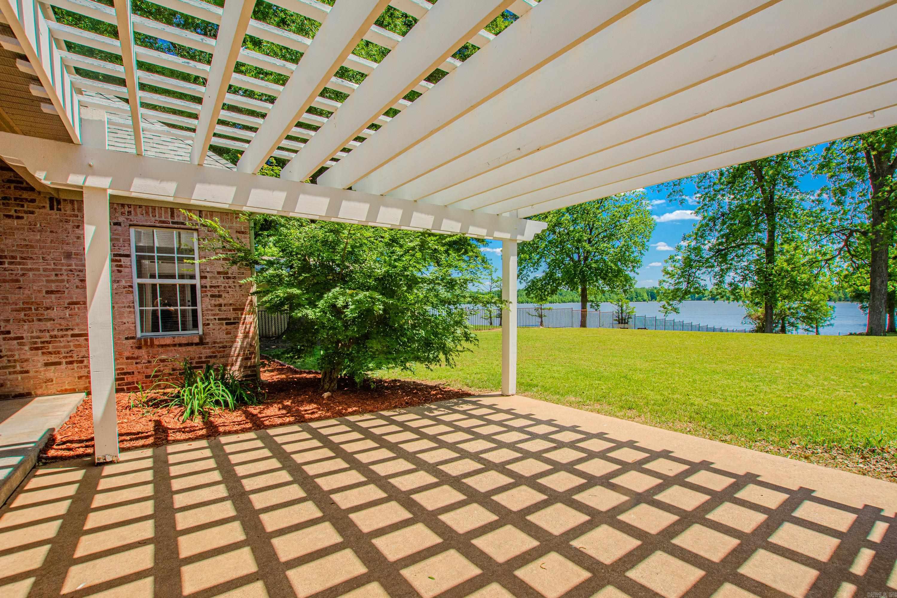 WILLOW BEACH ESTATES - Residential