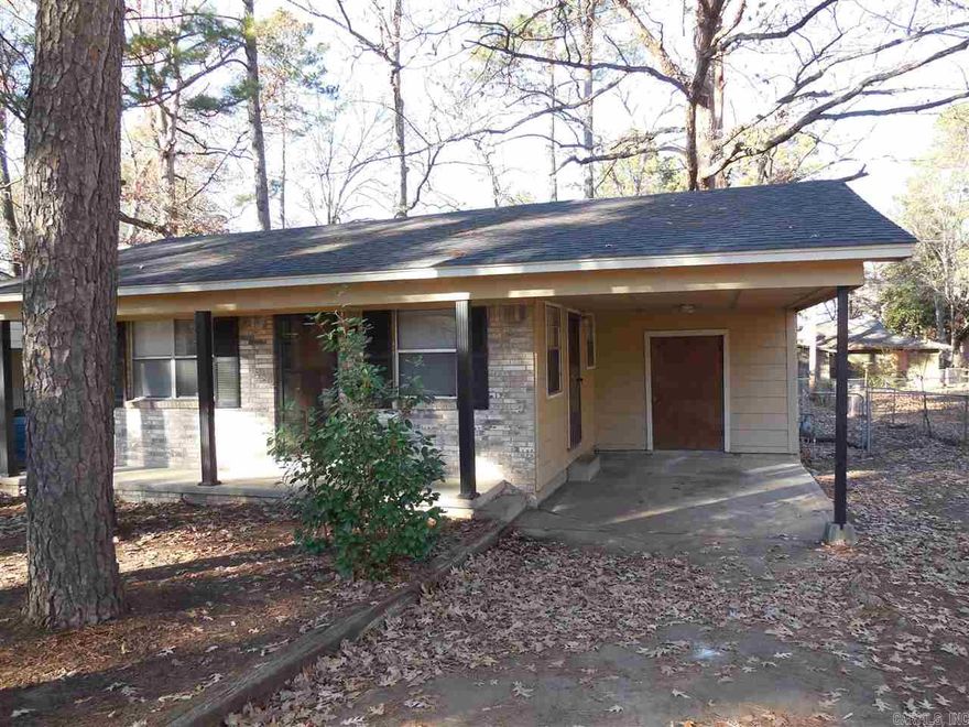 Nice and clean and updated 3 Bedroom 1 Bath home in SWLR is Available NOW!  HAs Central Heat and Air and Fenced Yard and Covered Patio! Recently updated with NEW Hardwood Vinyl Floors and Paint! Can See Anytime! I also have a couple of others homes available in different areas. You can see them at Ark Housed dot com. Sorry, NO Housing or Section 8. Will consider small pet. Call for combo.