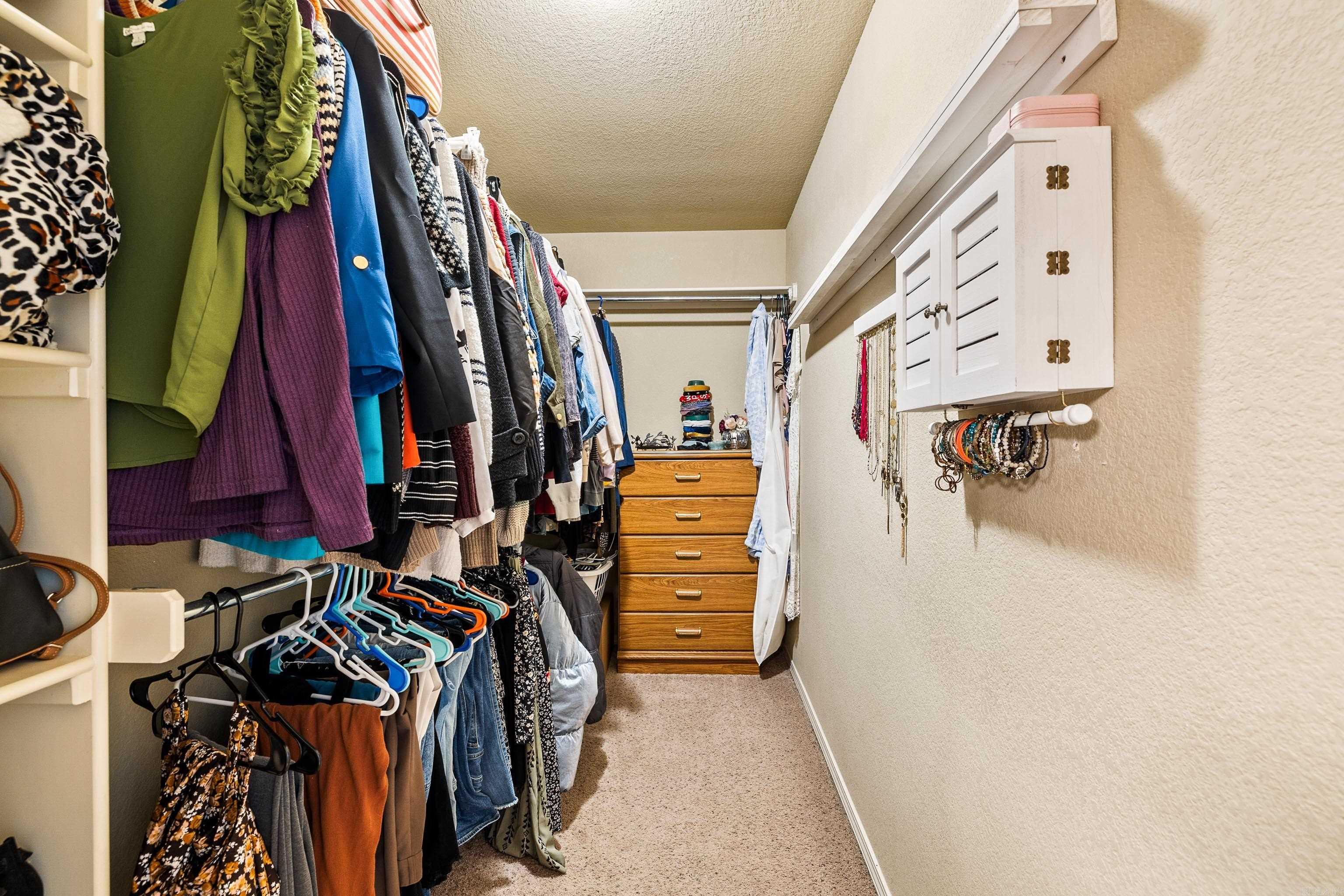 PARKWAY MEADOWS - Residential