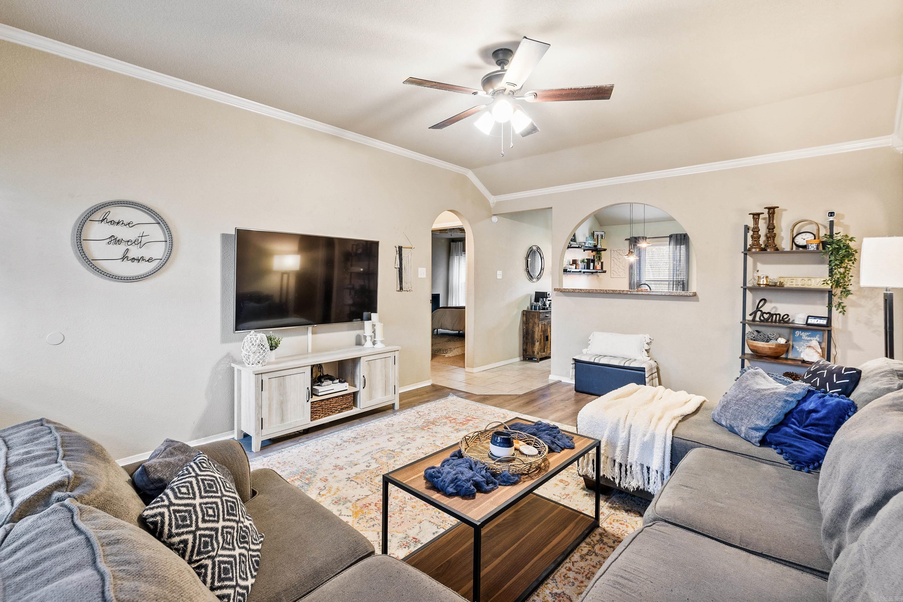 PARKWAY MEADOWS - Residential