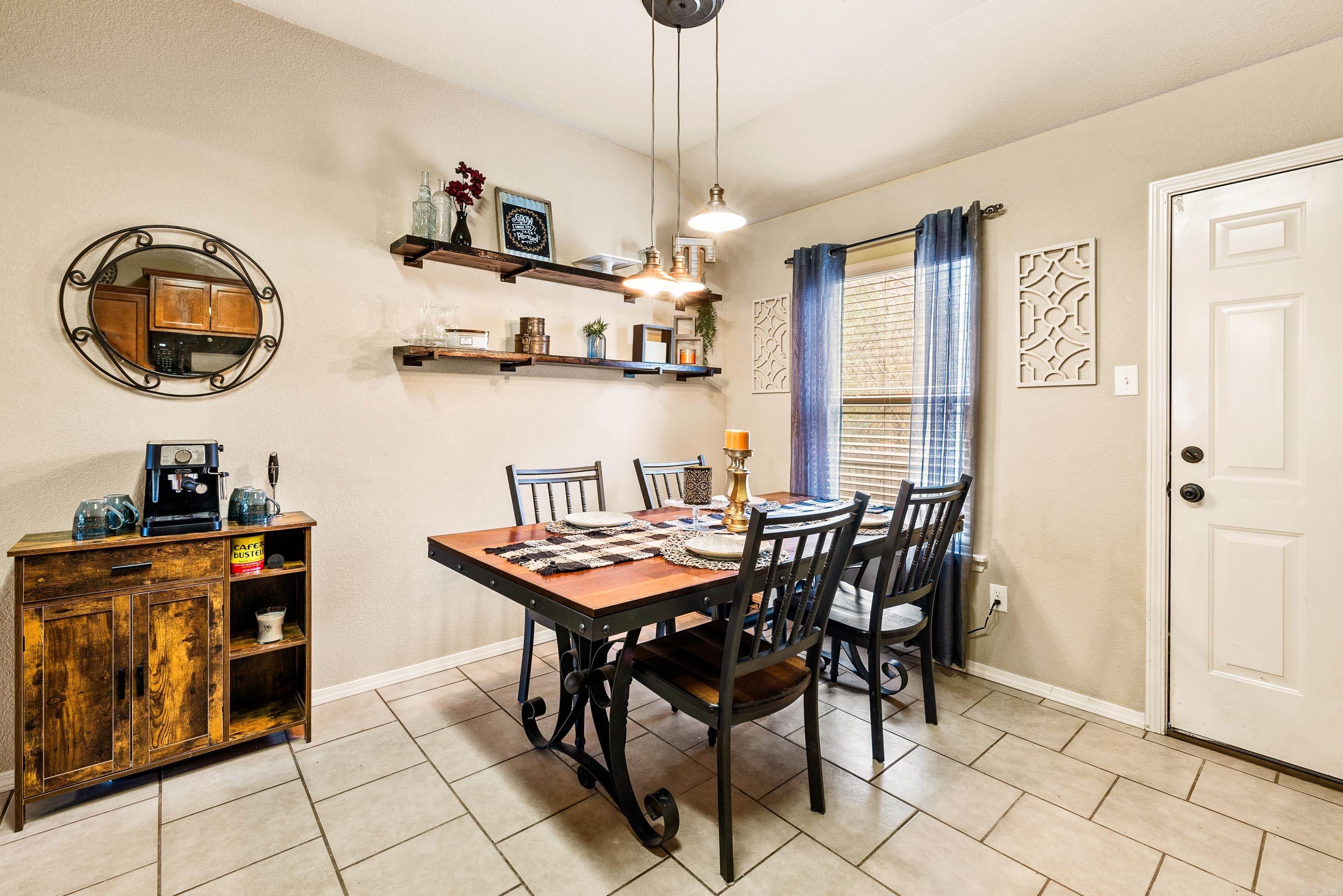 PARKWAY MEADOWS - Residential