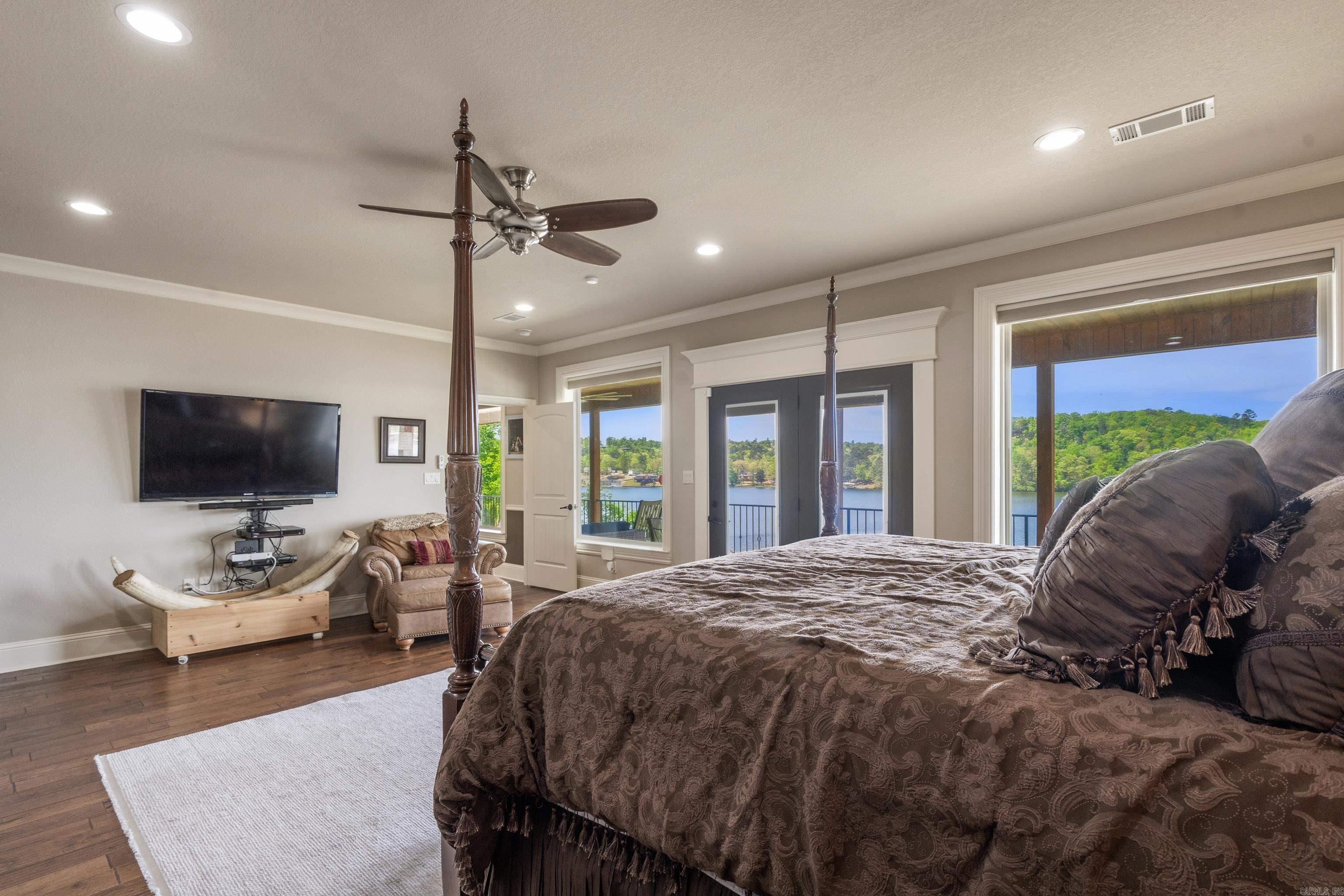 Oakridge Lake Estates - Residential