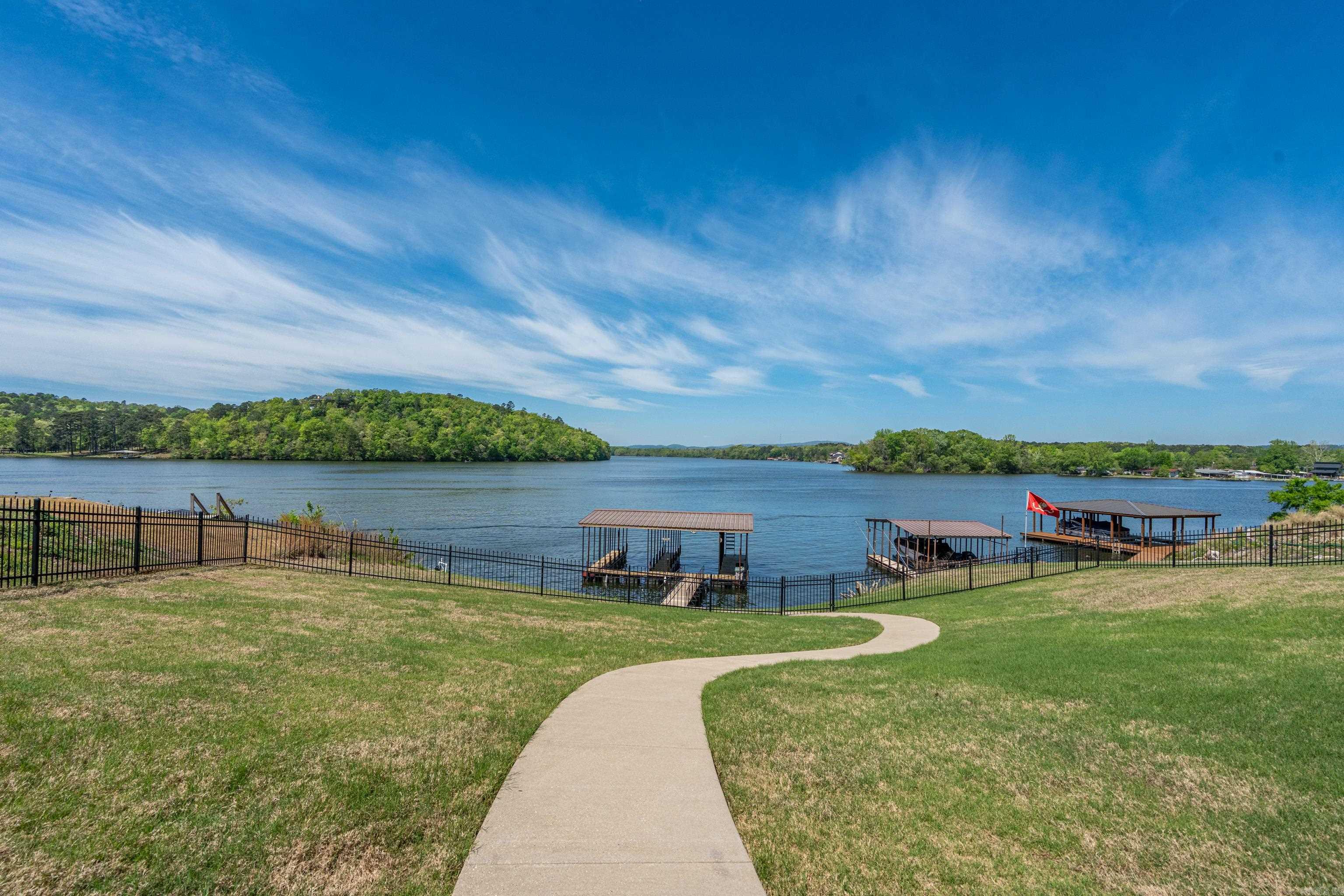 Oakridge Lake Estates - Residential