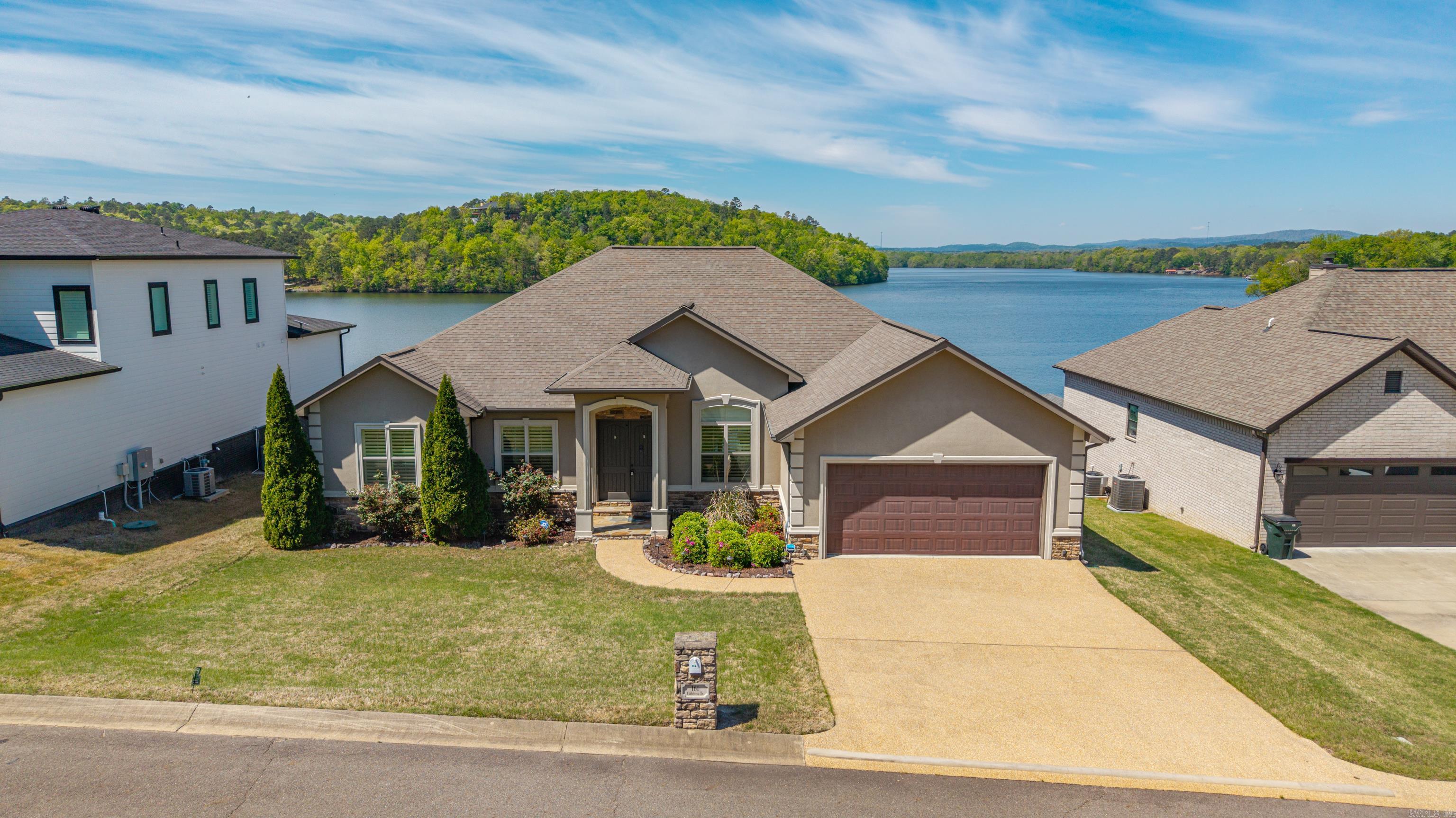 Oakridge Lake Estates - Residential