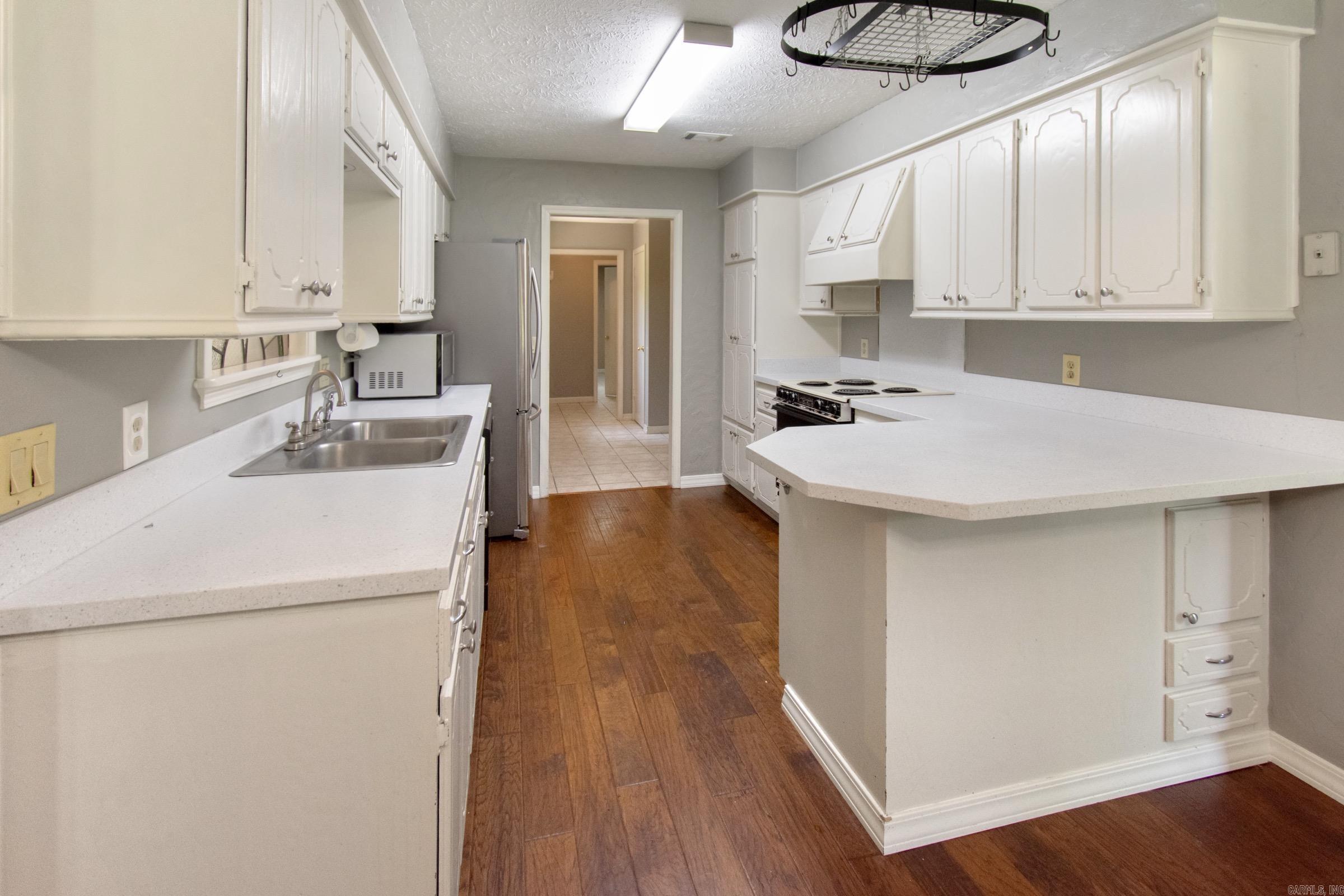 CYPRESS COVE - Residential