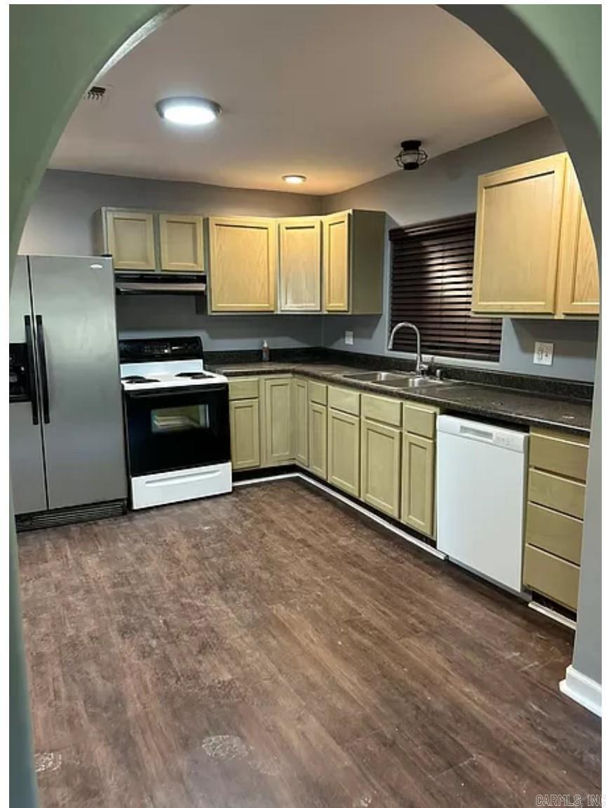 nil - Residential Lease