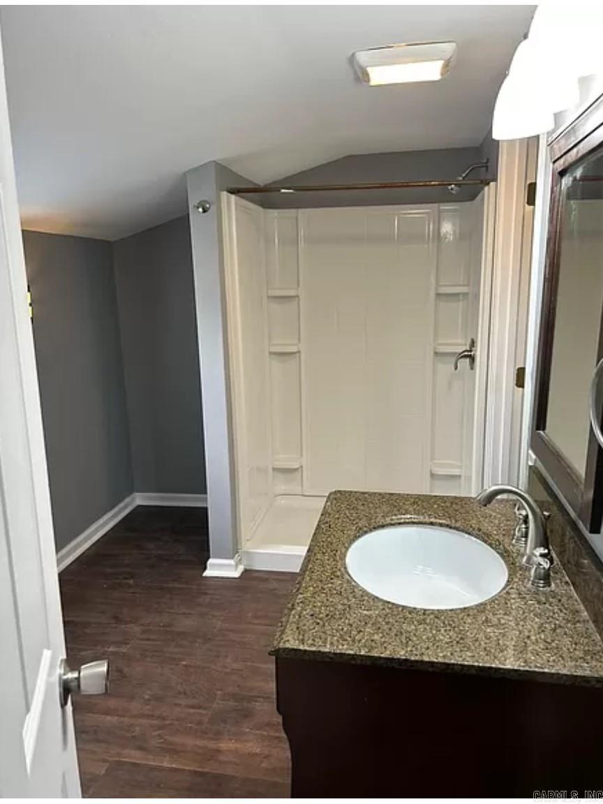 nil - Residential Lease