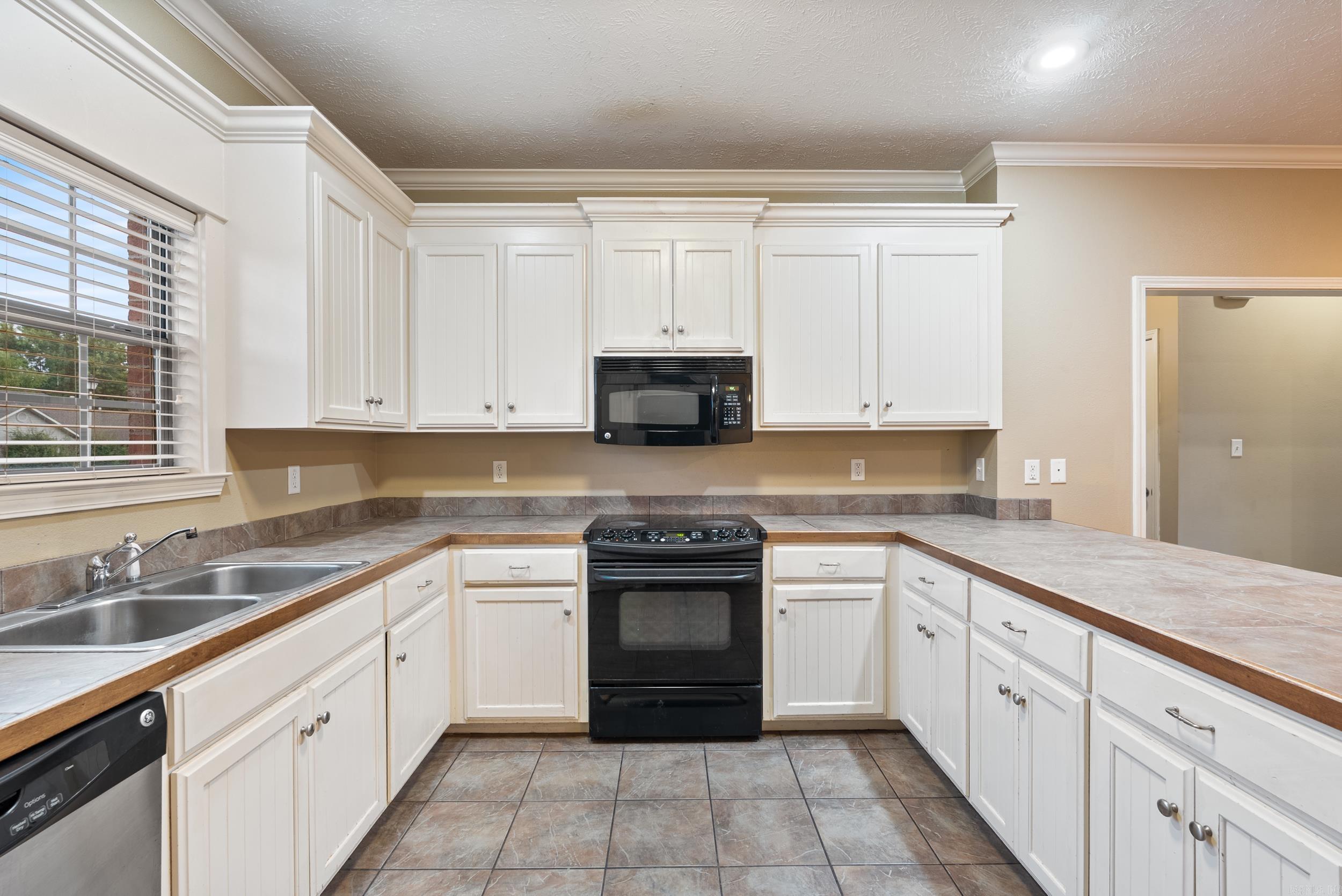 BROOKSTONE SUB CORRECTION - Residential