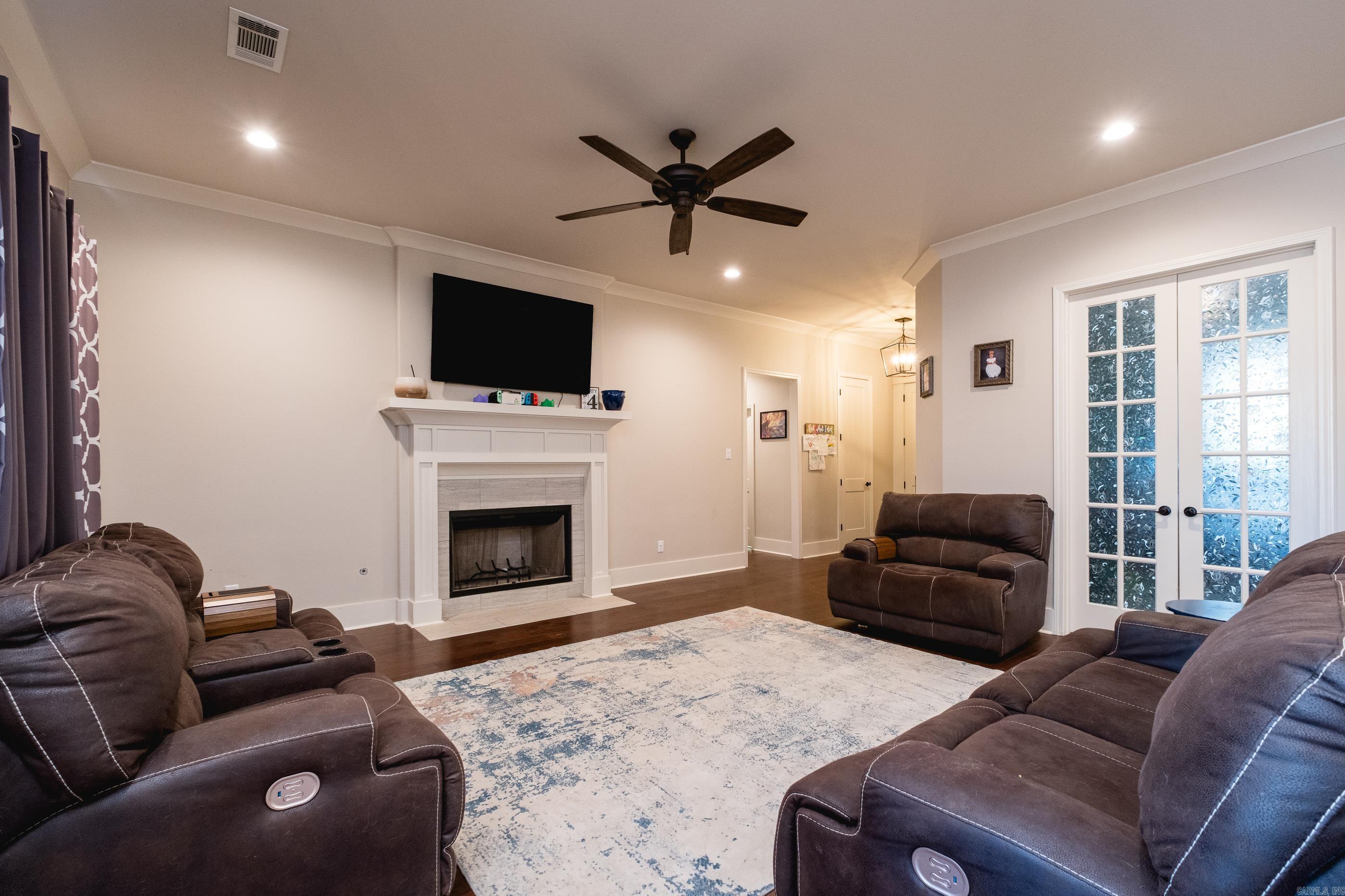 MILLERS GLENN - Residential