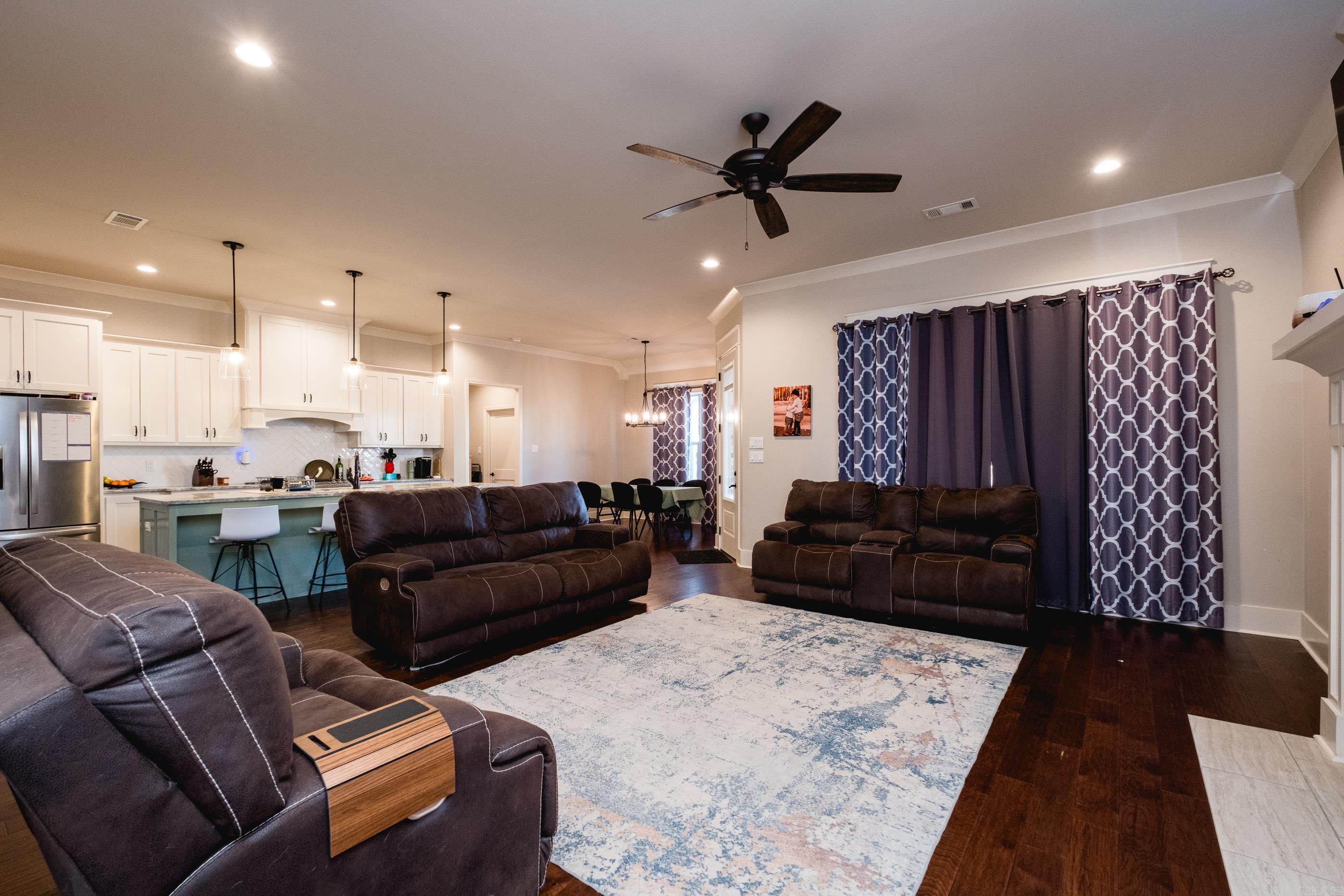 MILLERS GLENN - Residential