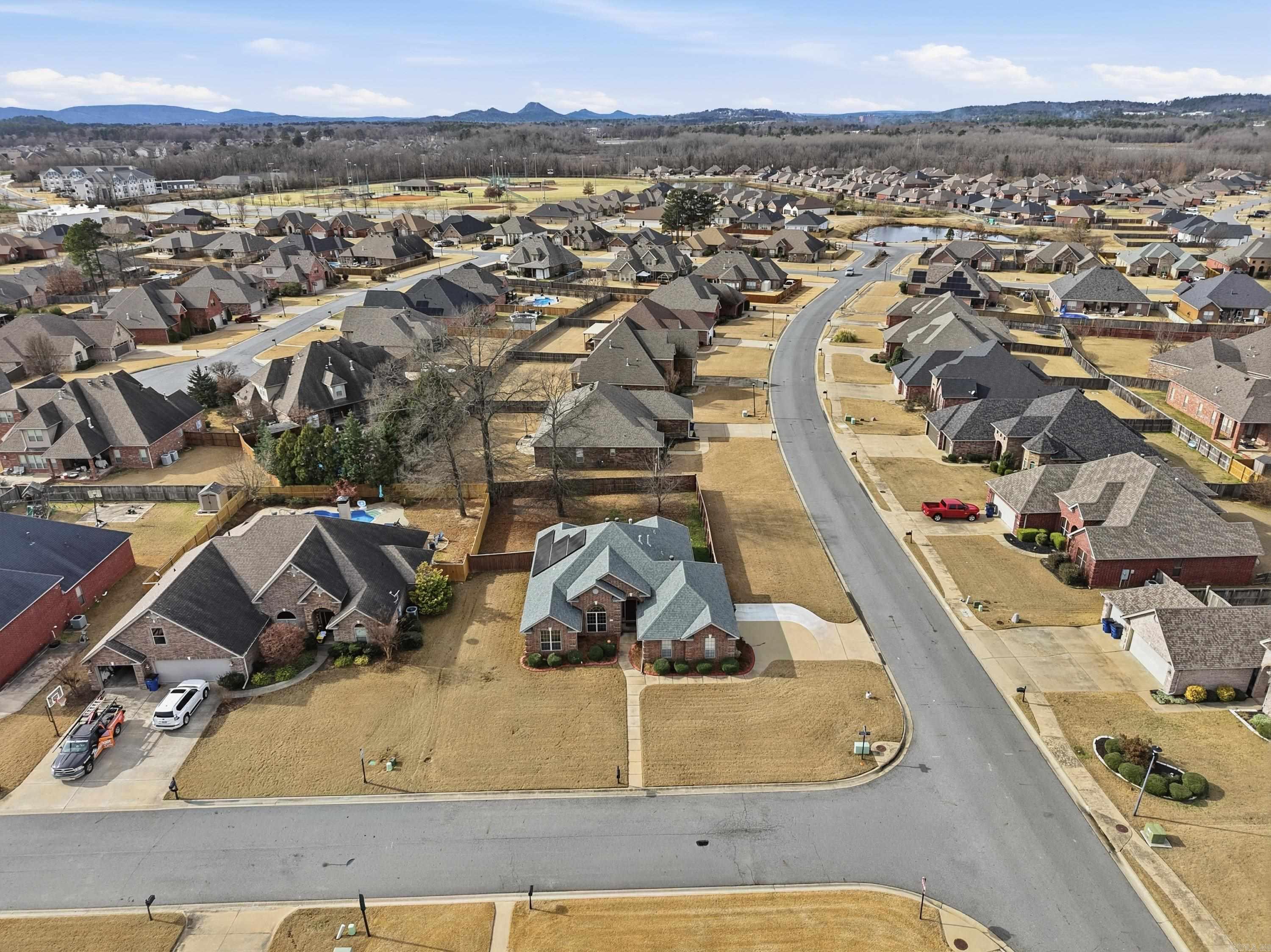 COUNTRY CLUB OF AR-QUARTERS ADDN - Residential