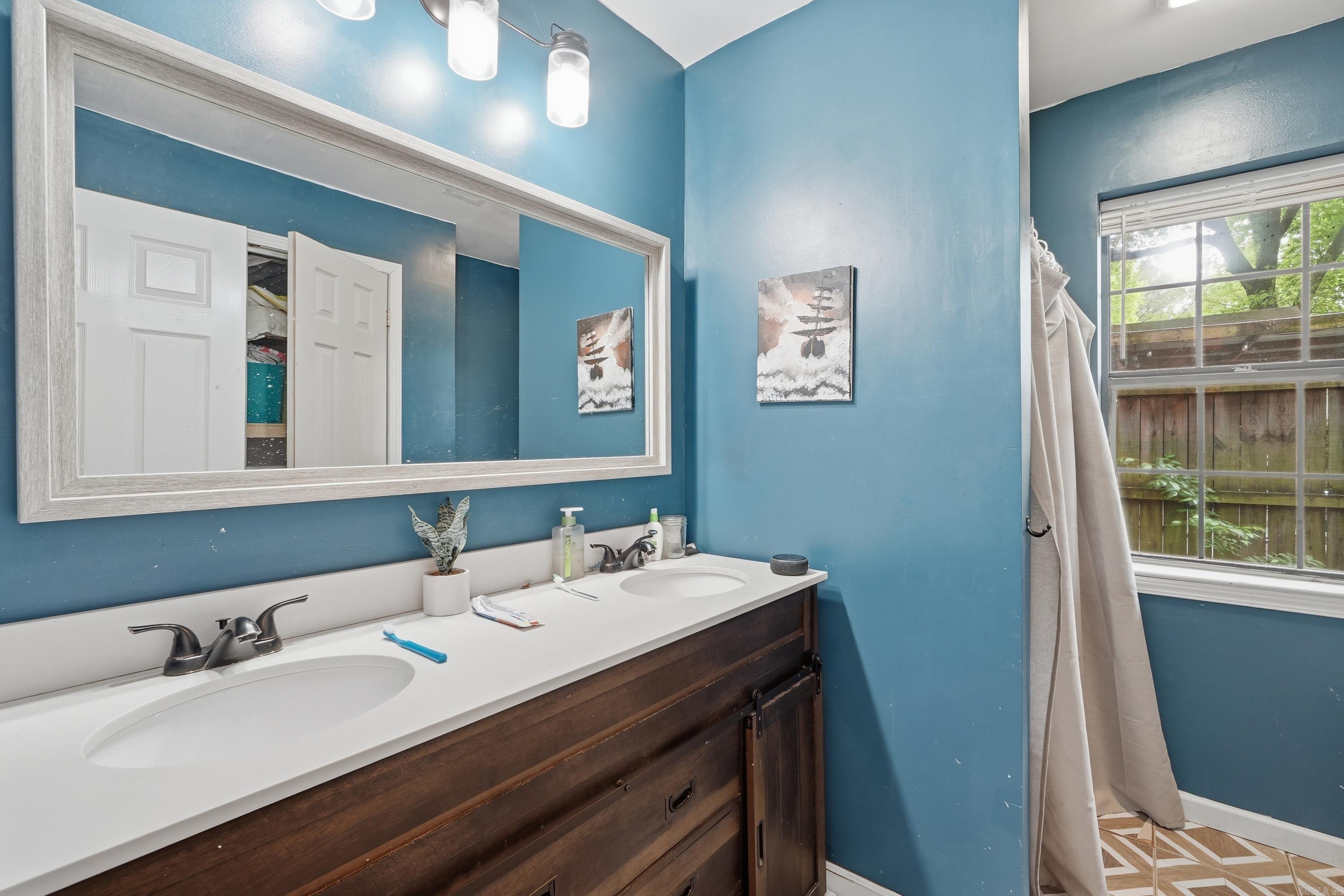 CREEKWOOD - Residential