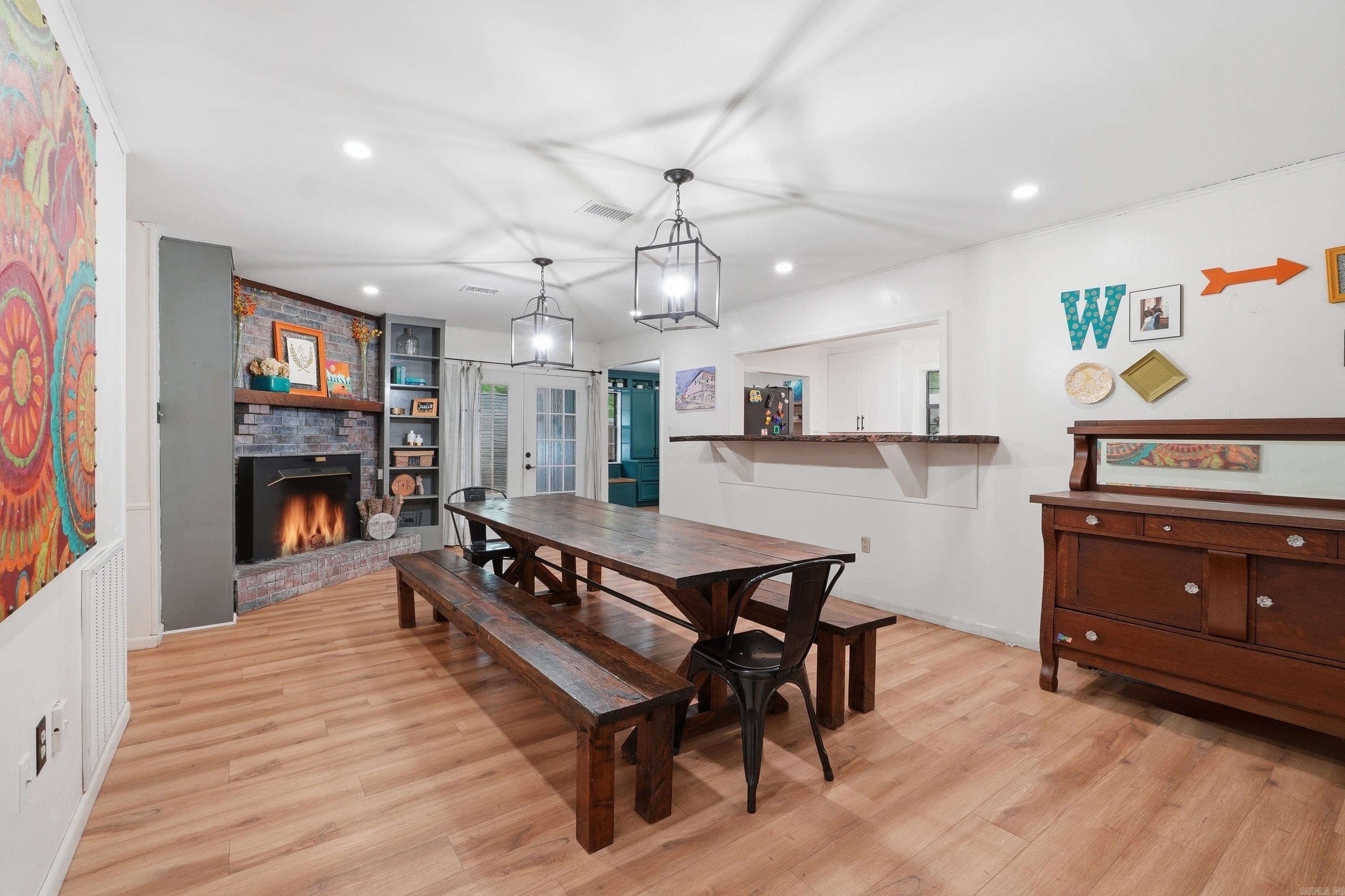 CREEKWOOD - Residential