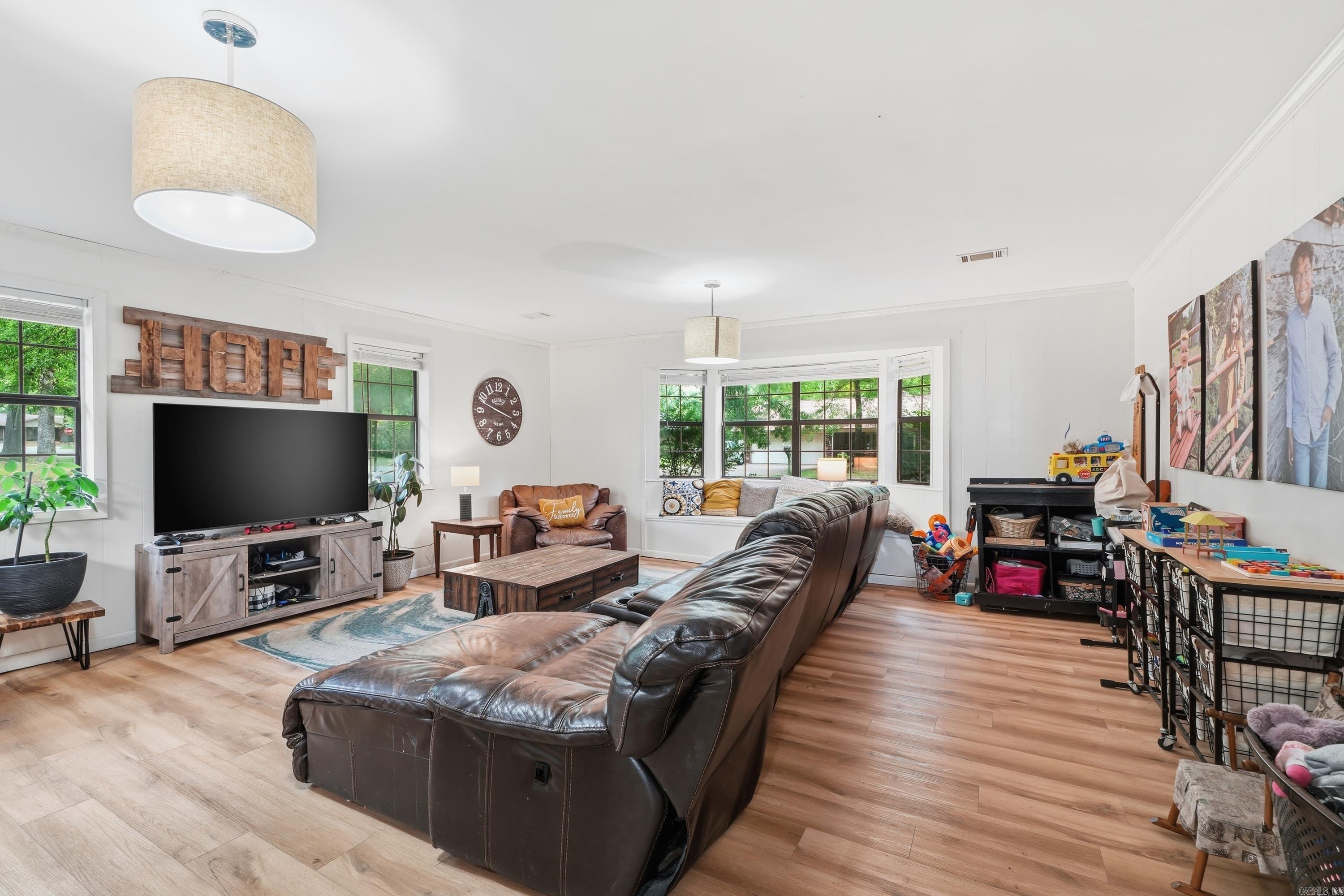 CREEKWOOD - Residential