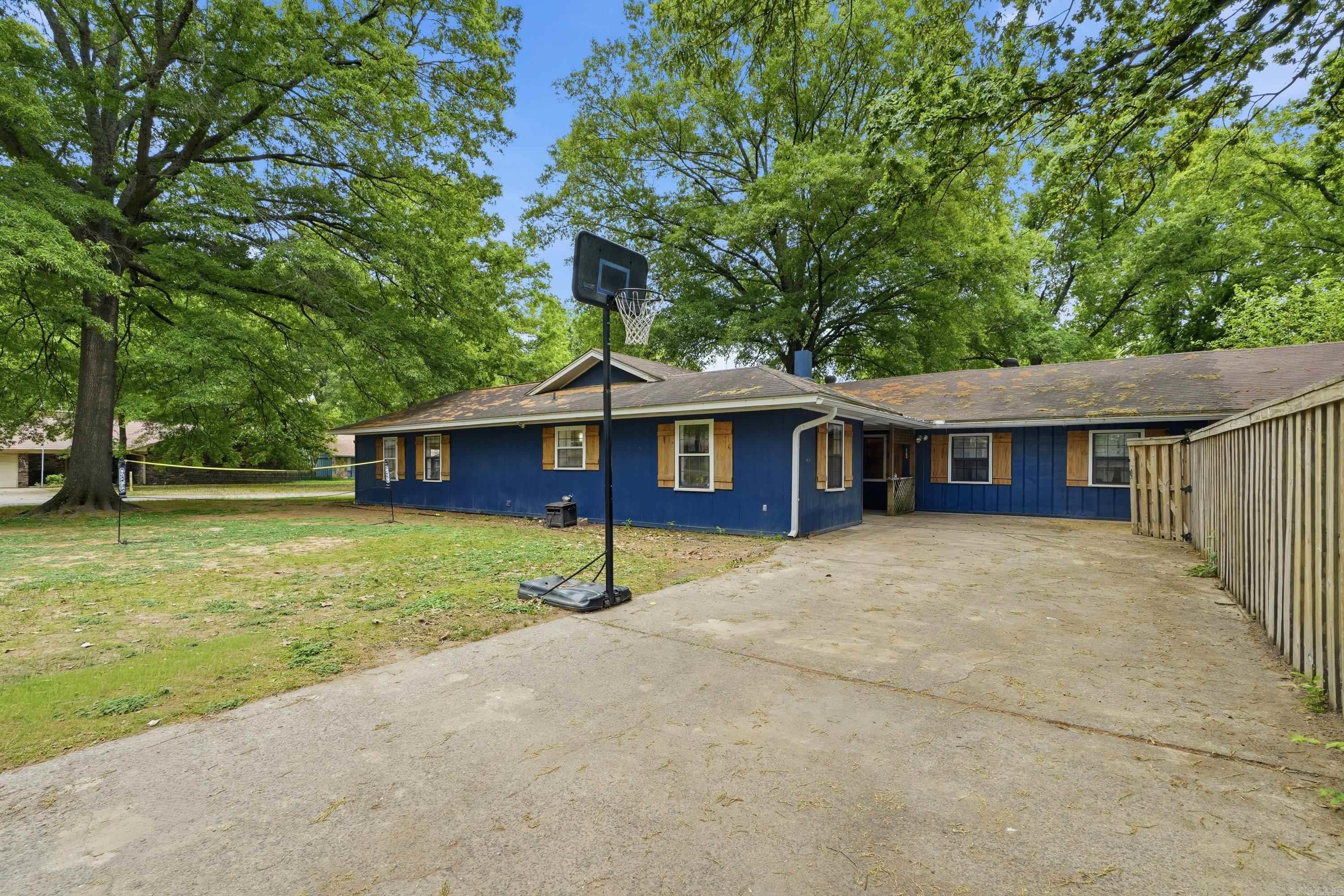 CREEKWOOD - Residential