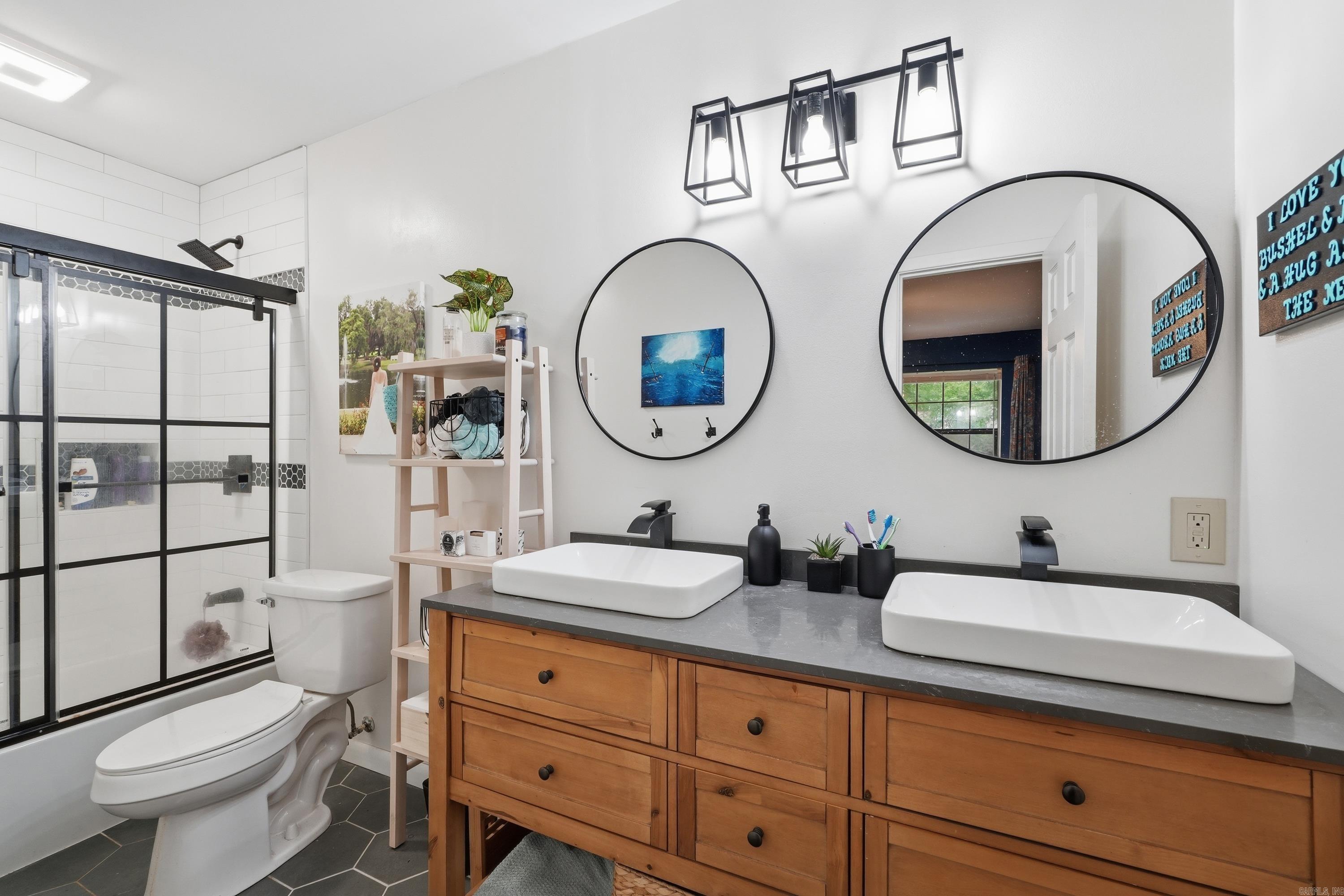 CREEKWOOD - Residential