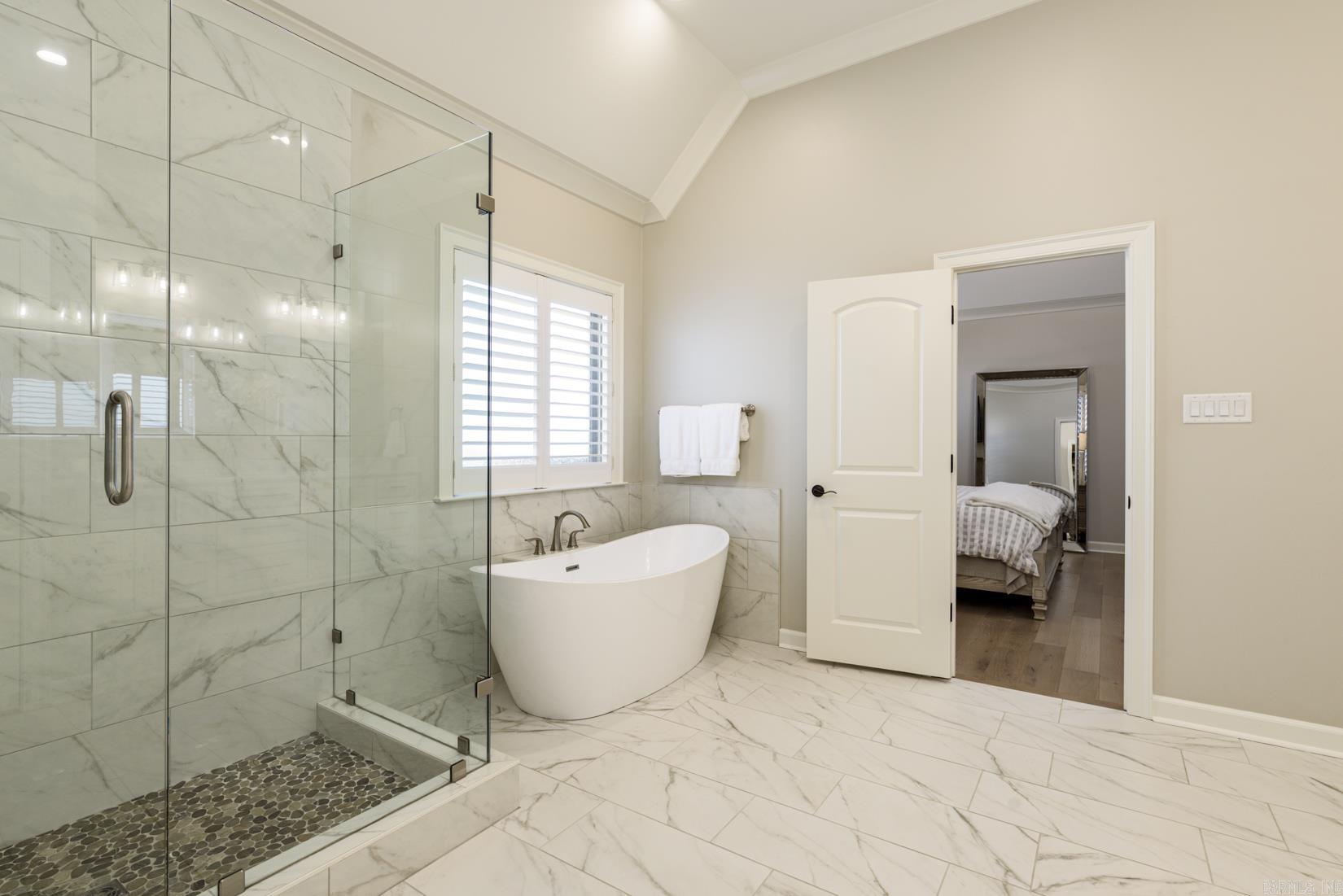 CHENAL VALLEY EPERNAY PLACE - Residential