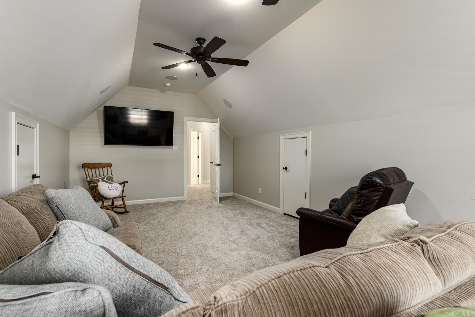 CHENAL VALLEY EPERNAY PLACE - Residential