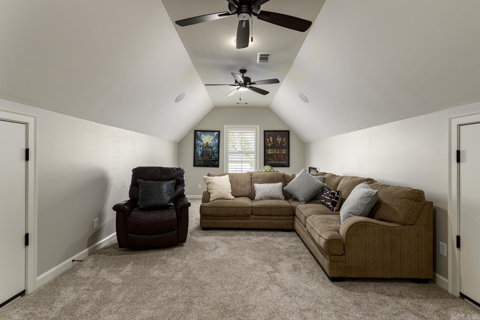 CHENAL VALLEY EPERNAY PLACE - Residential