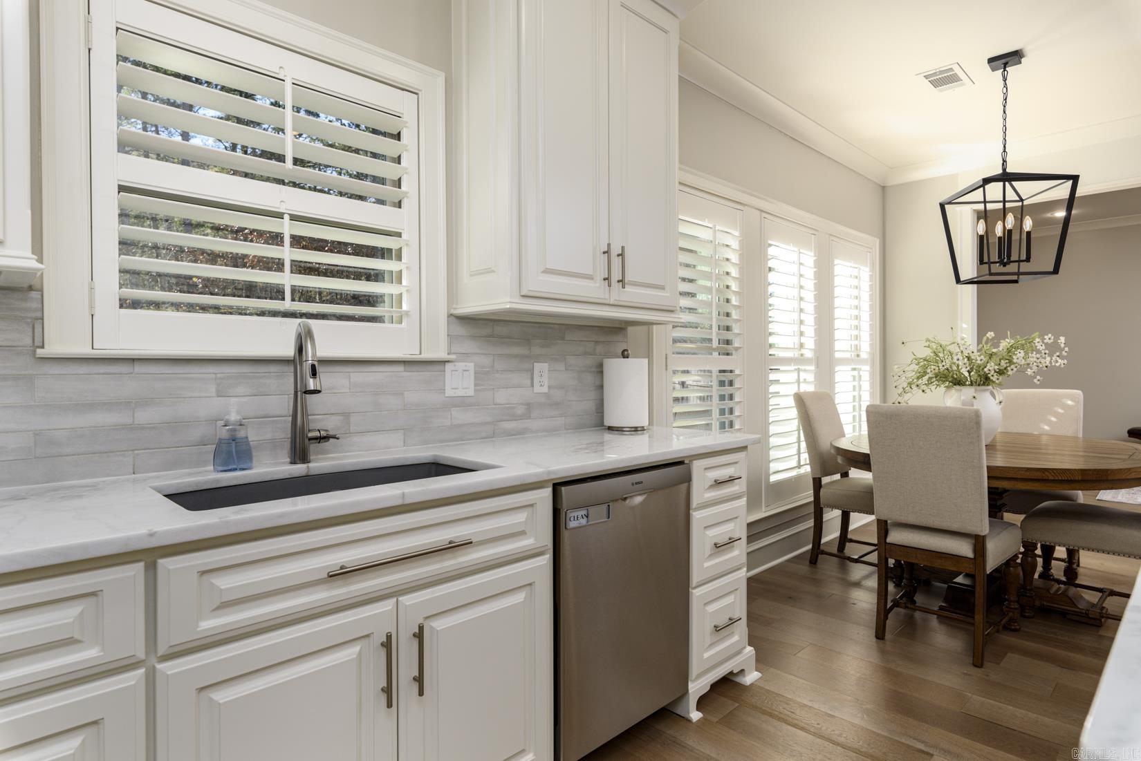 CHENAL VALLEY EPERNAY PLACE - Residential