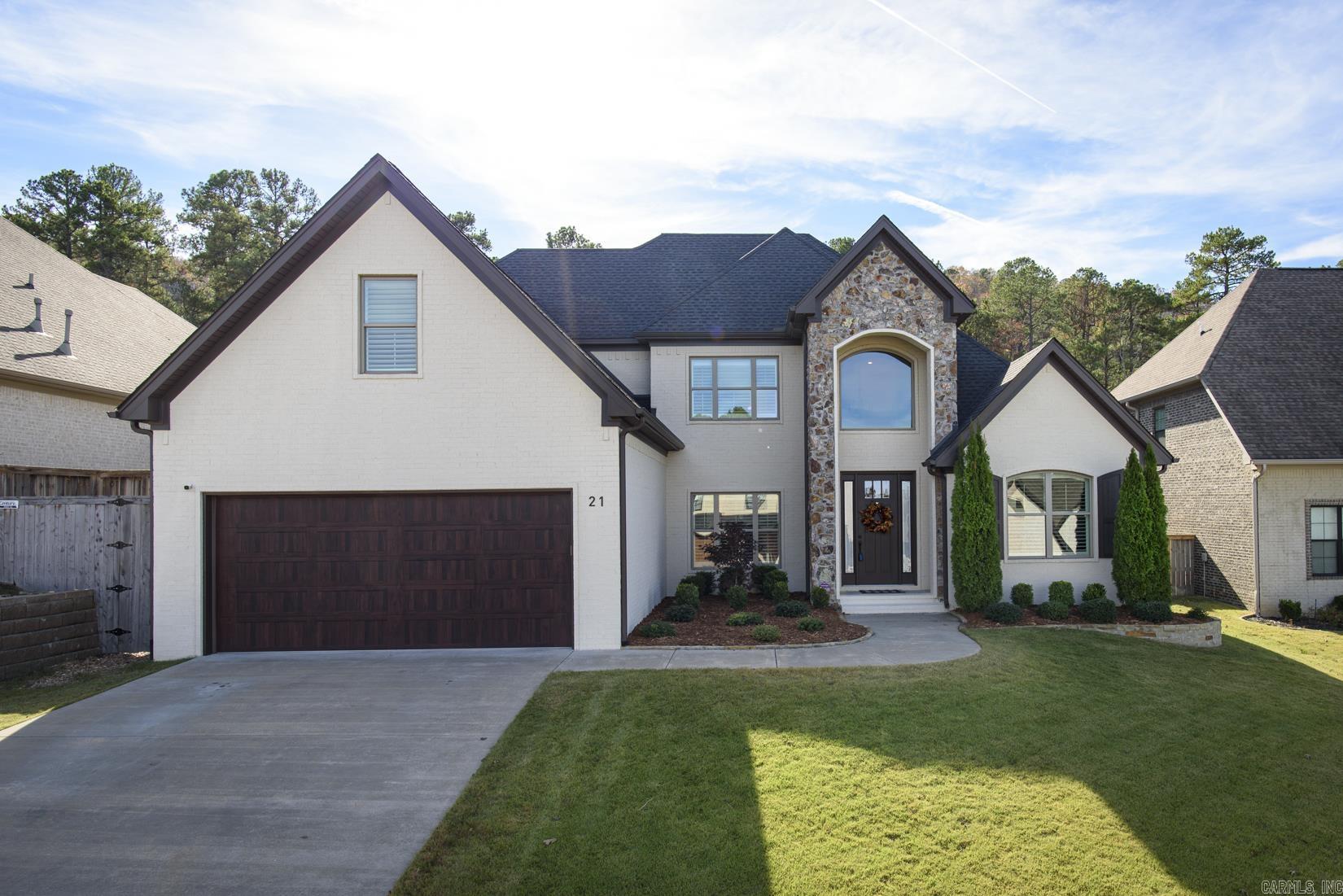 CHENAL VALLEY EPERNAY PLACE - Residential