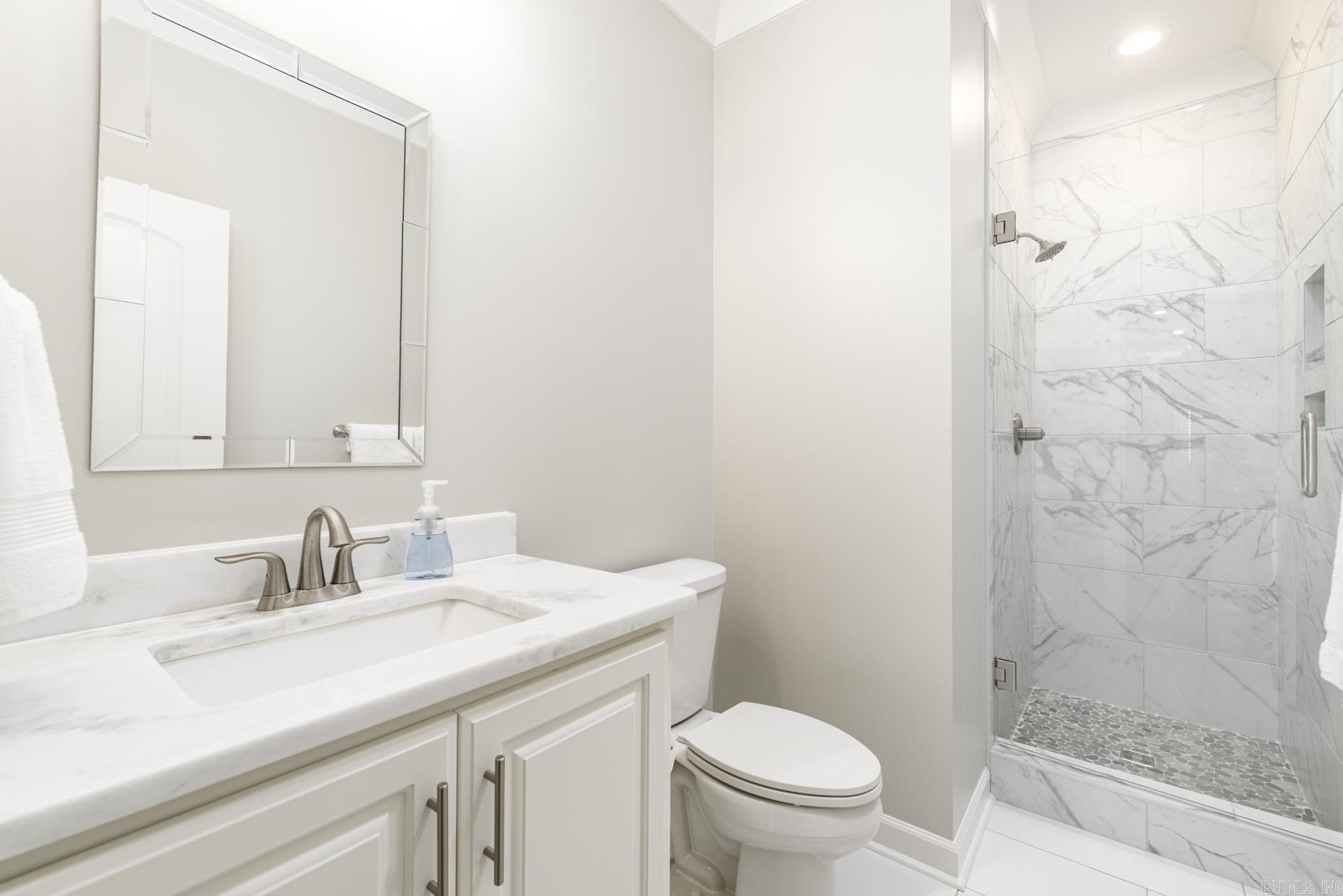 CHENAL VALLEY EPERNAY PLACE - Residential