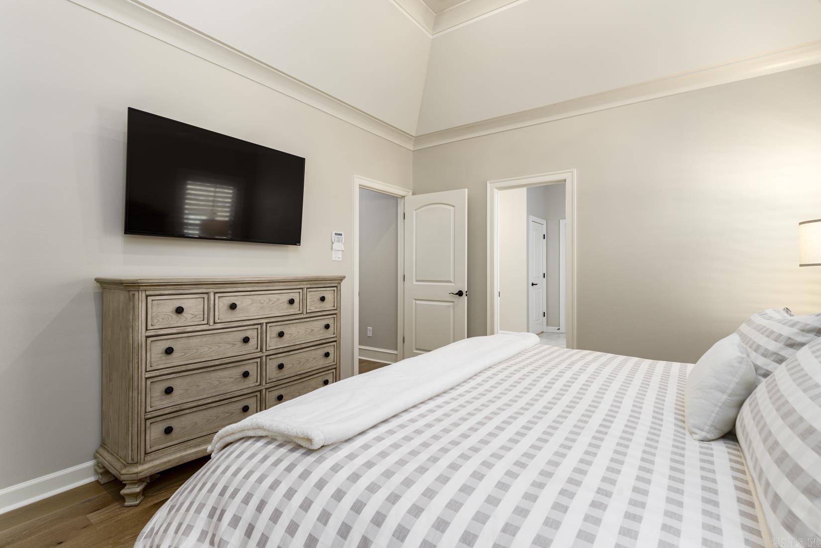 CHENAL VALLEY EPERNAY PLACE - Residential