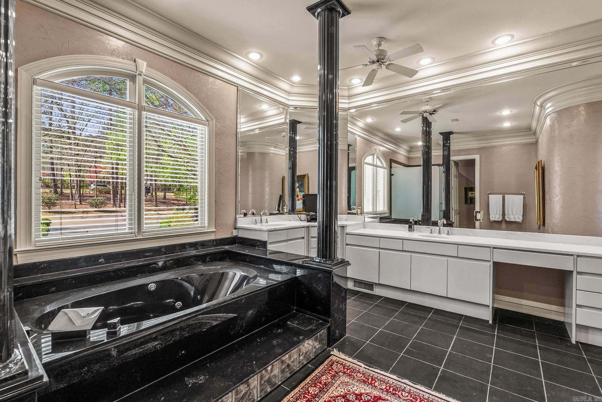 CHENAL VALLEY THE ESTATES - Residential