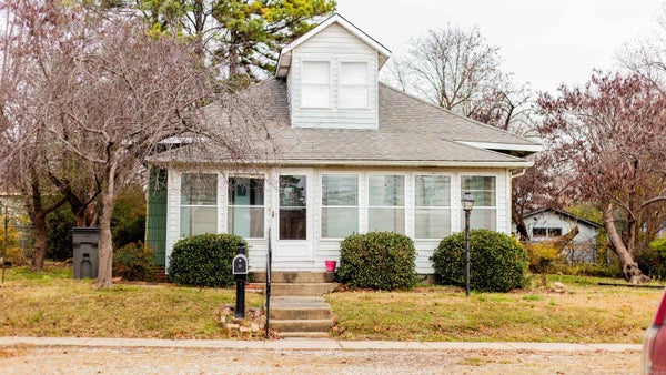 525 W THOMPSON ST, PARAGOULD, AR 72450 - Image 9a15707ef1b1cd59f30dee2e79e58c42/3219069464