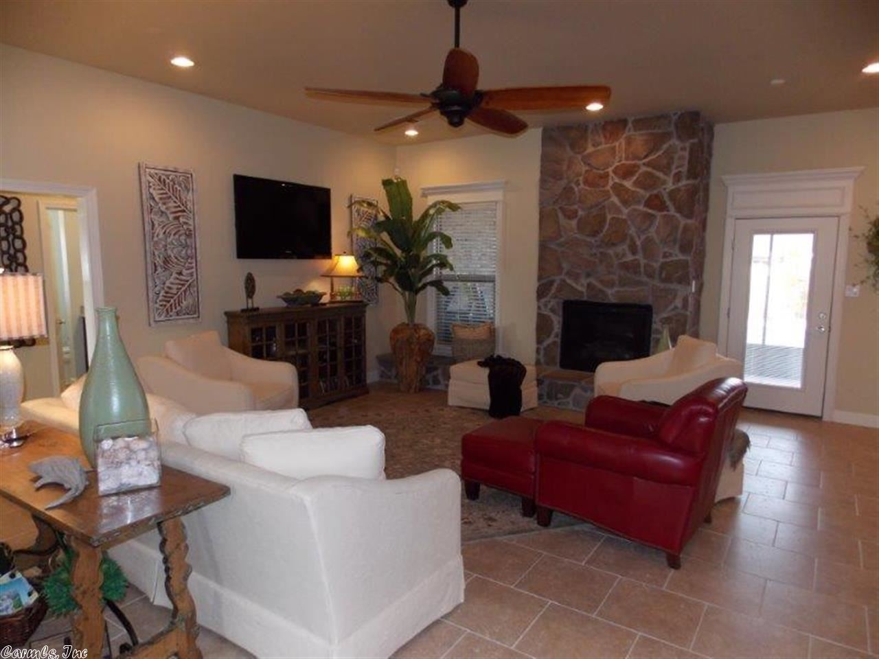 HURRICANE LAKE EST - Residential