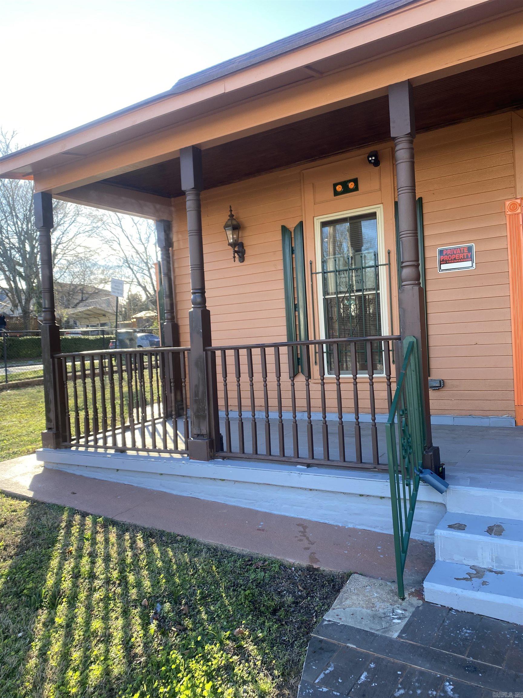 Weldon E Wrights - Residential