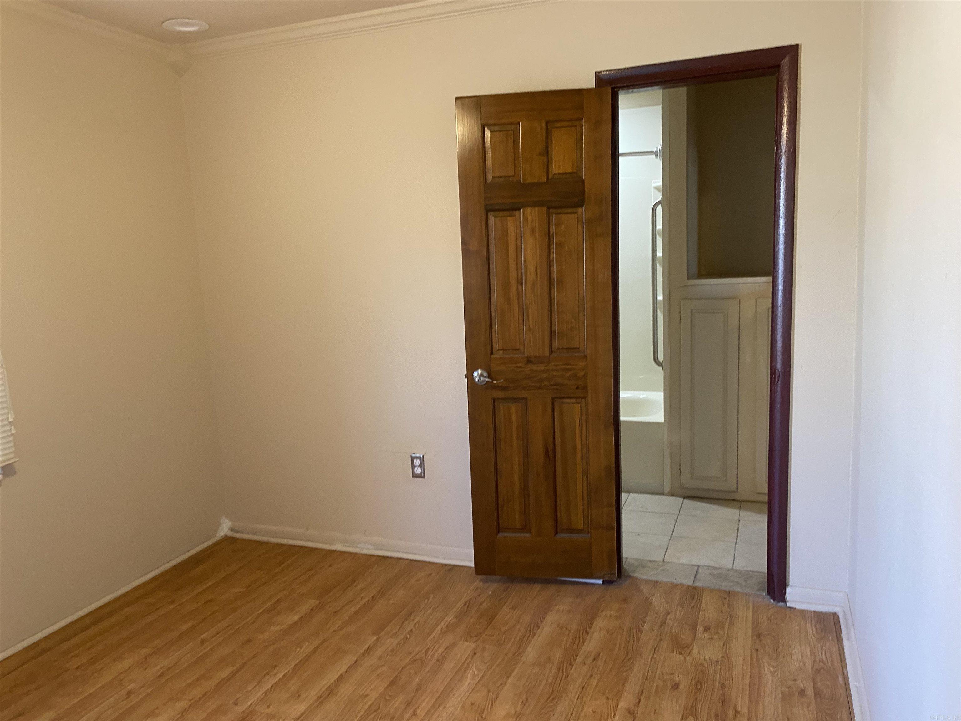 Weldon E Wrights - Residential