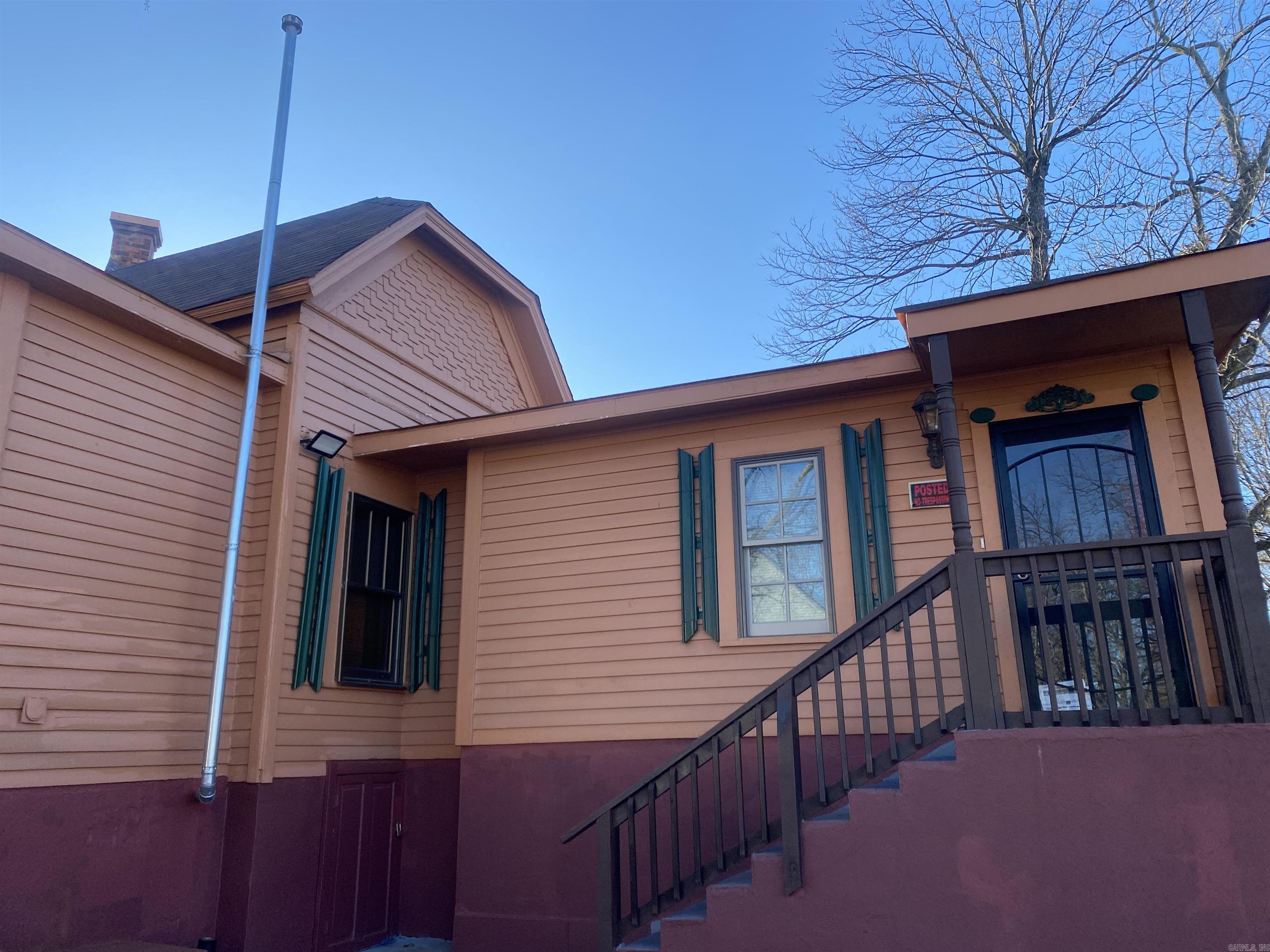 Weldon E Wrights - Residential