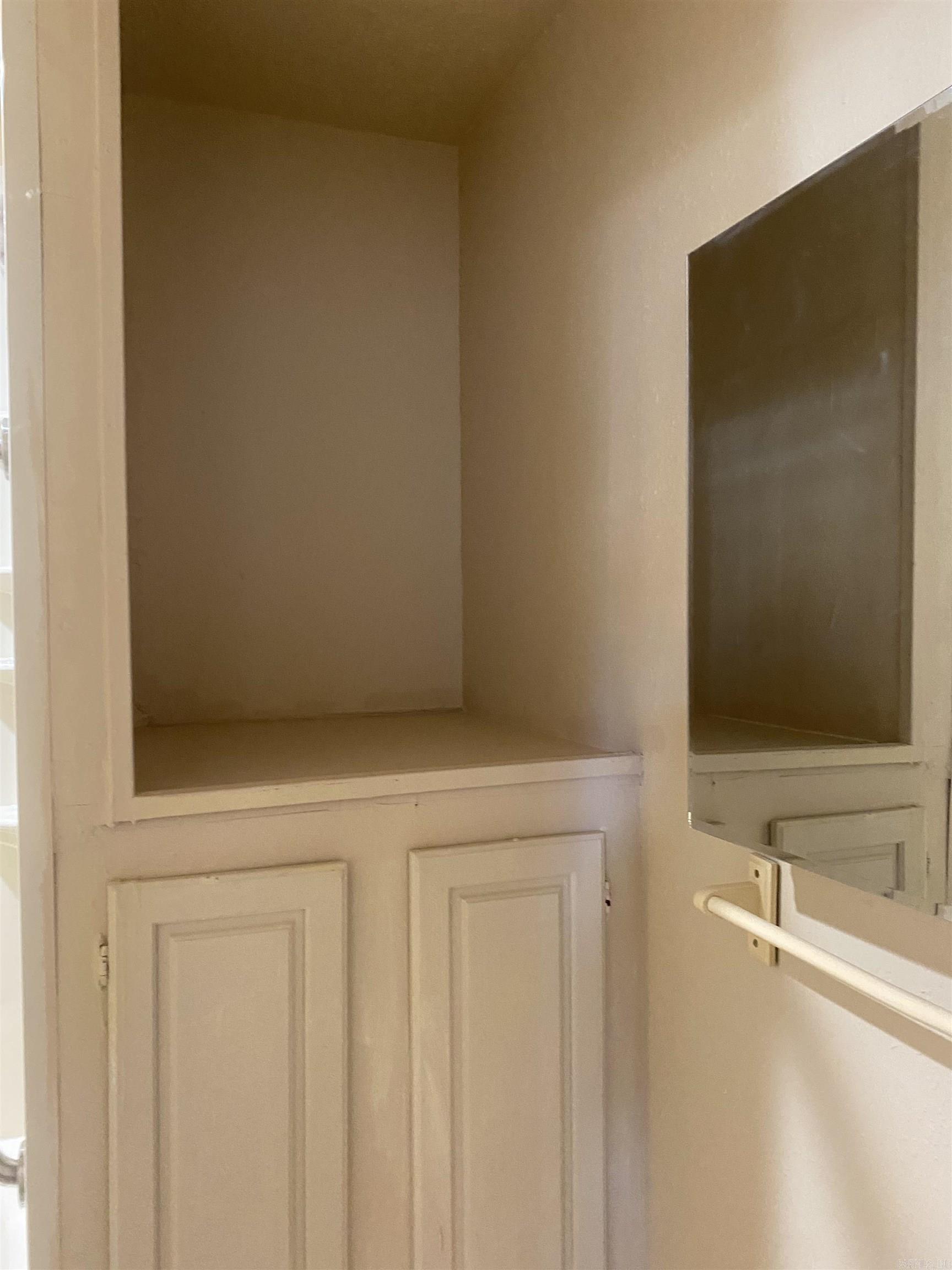 Weldon E Wrights - Residential