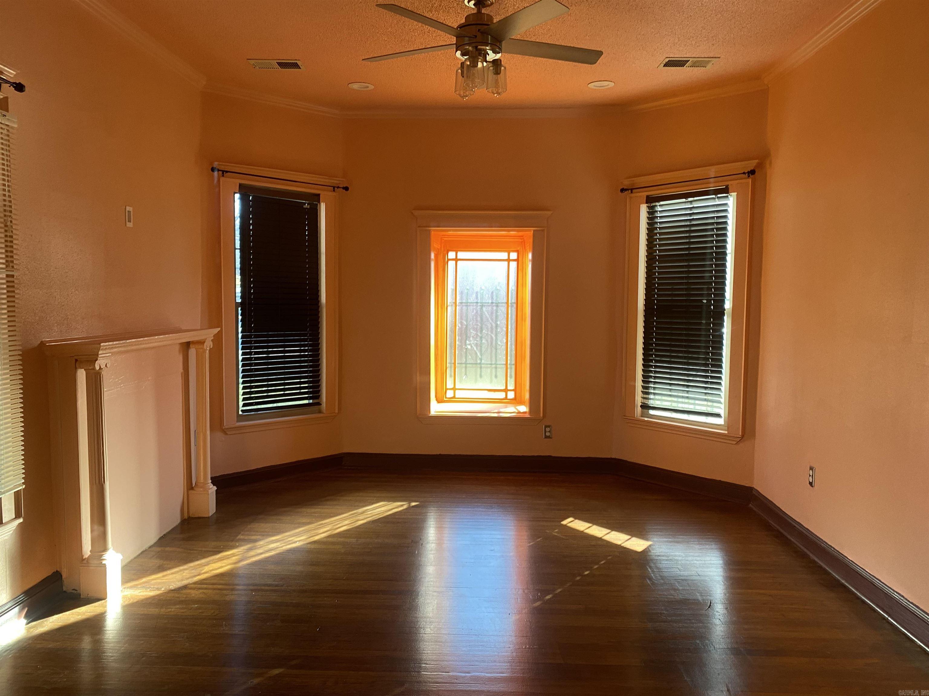 Weldon E Wrights - Residential