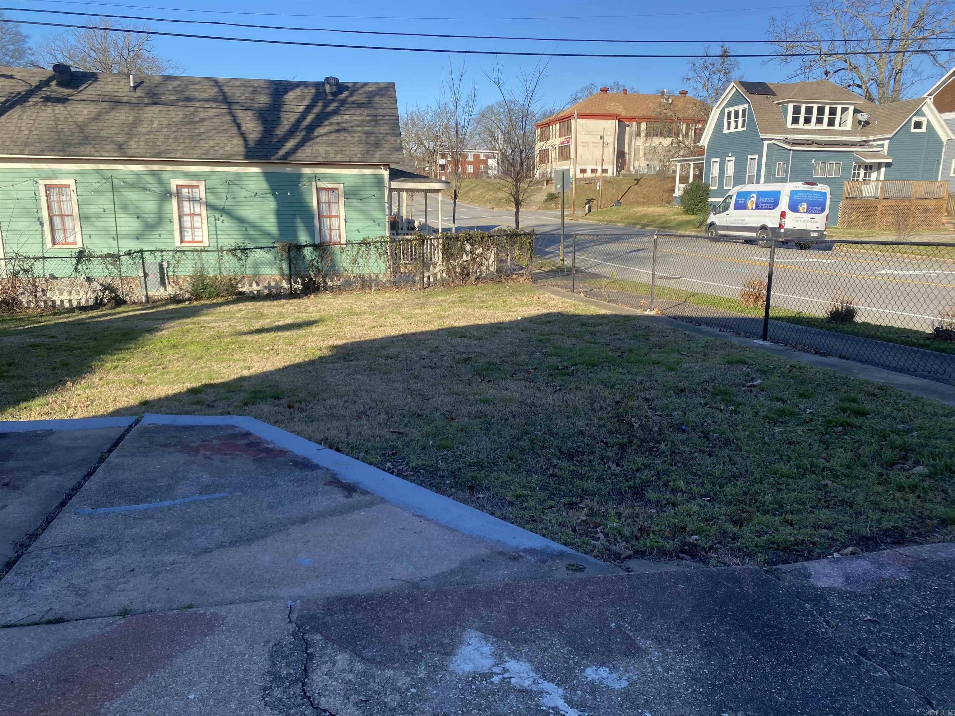 Weldon E Wrights - Residential