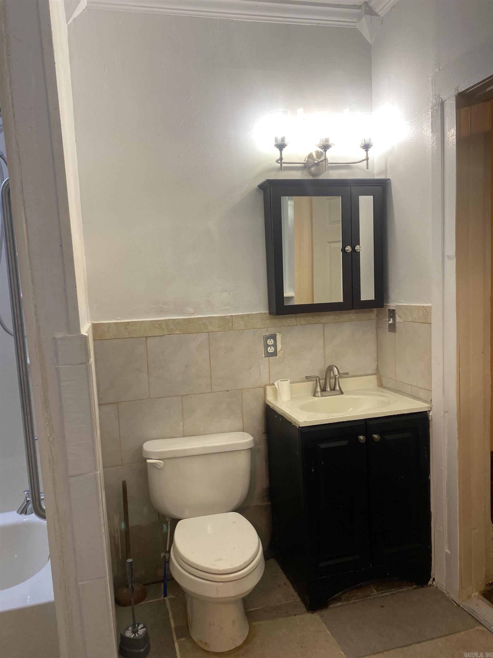 Weldon E Wrights - Residential