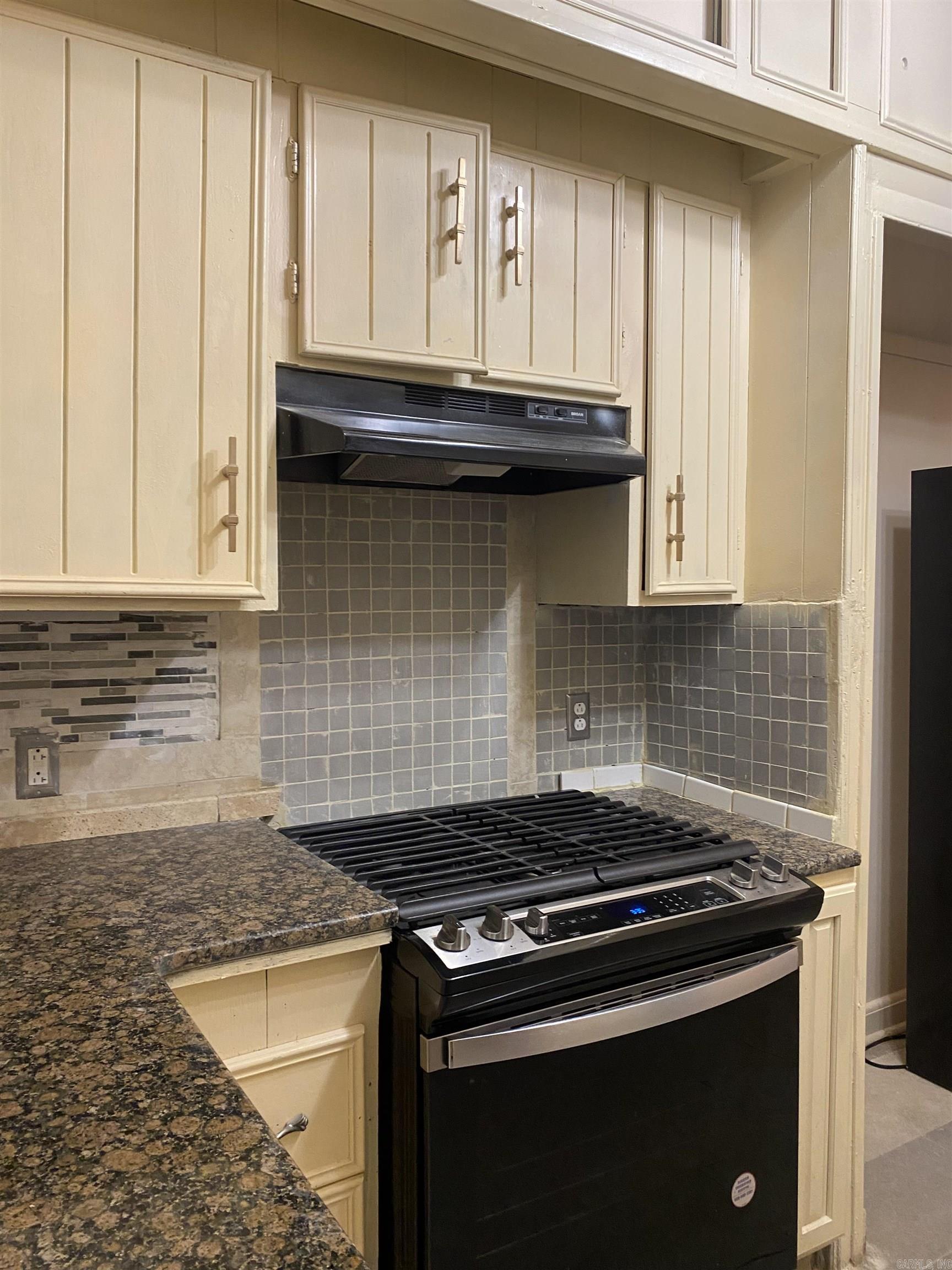 Weldon E Wrights - Residential