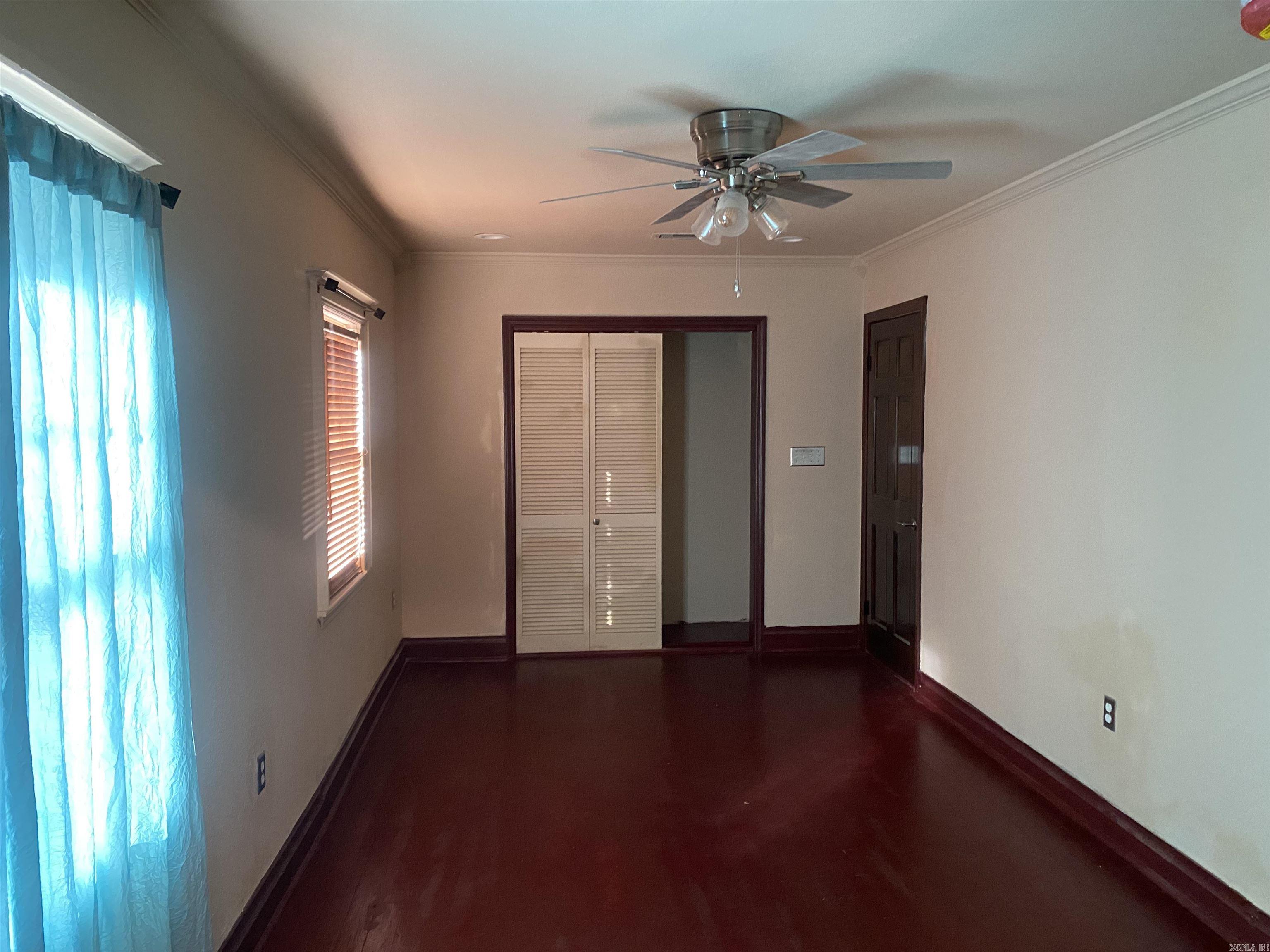 Weldon E Wrights - Residential