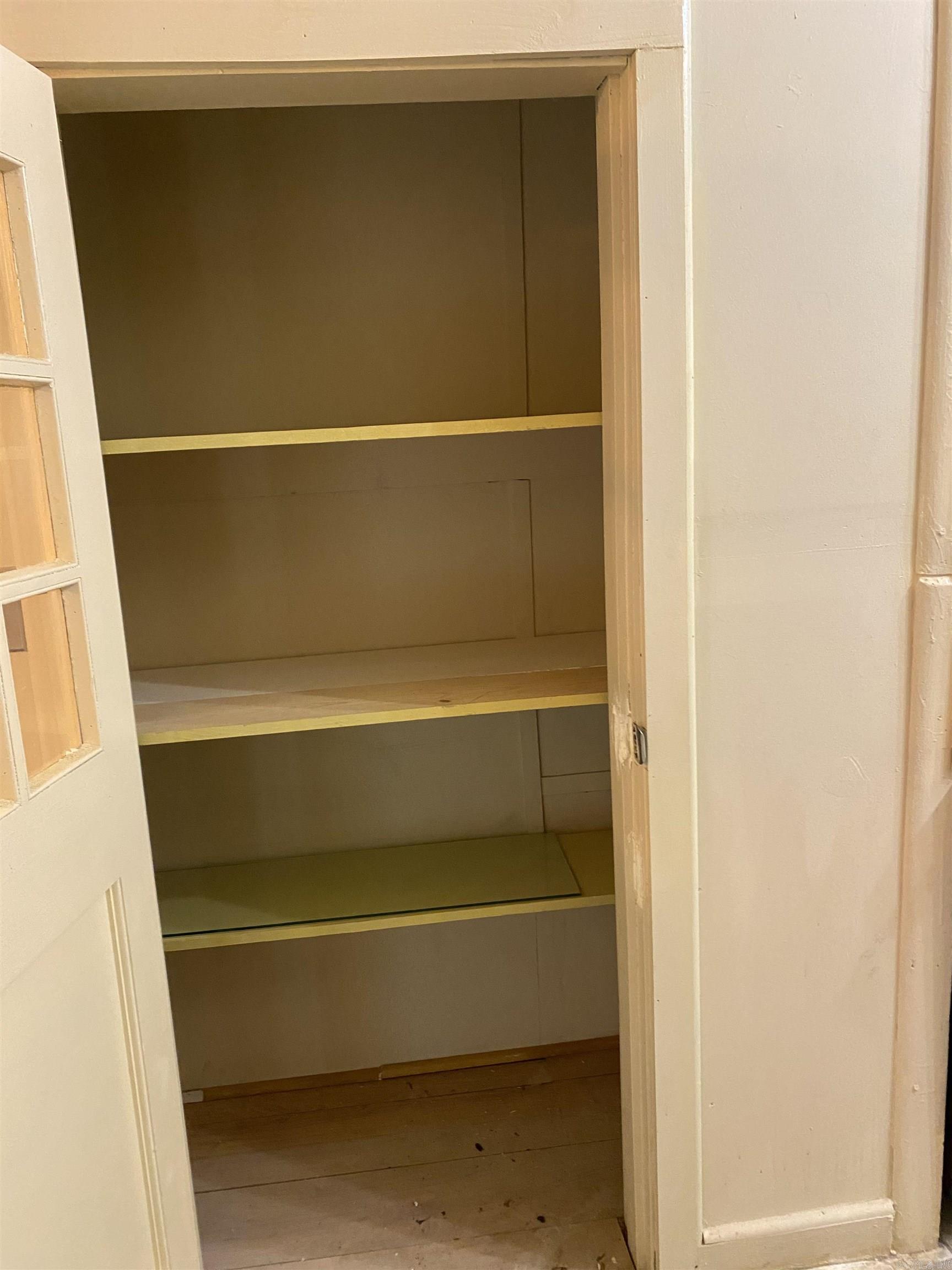 Weldon E Wrights - Residential