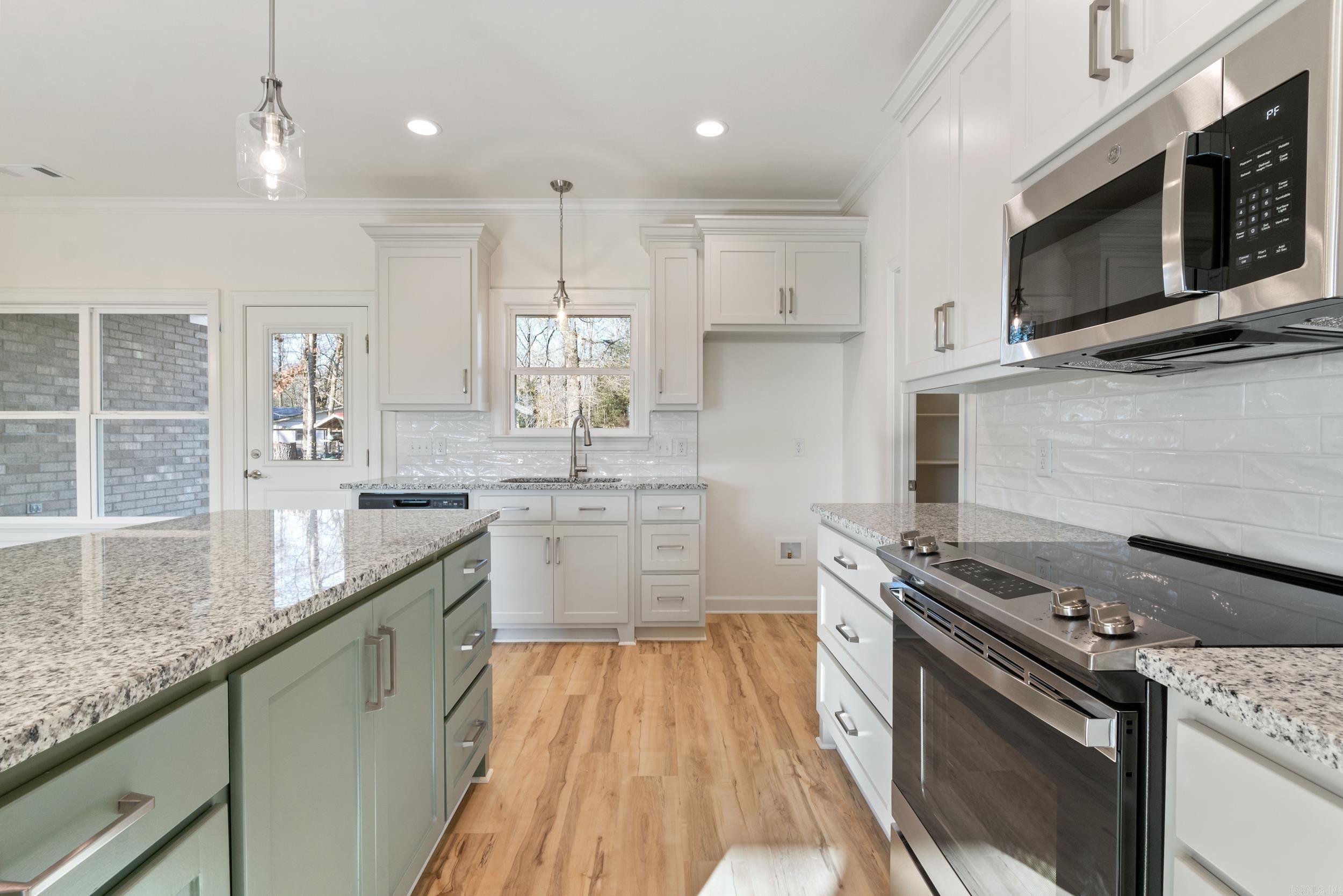 LEWIS COVE - Residential