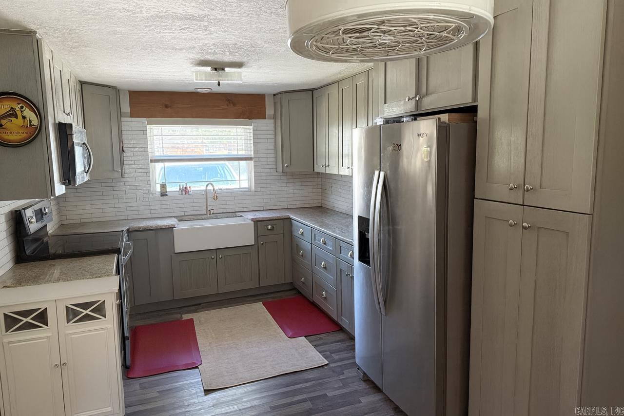 Outlots C 32-10-23 - Residential